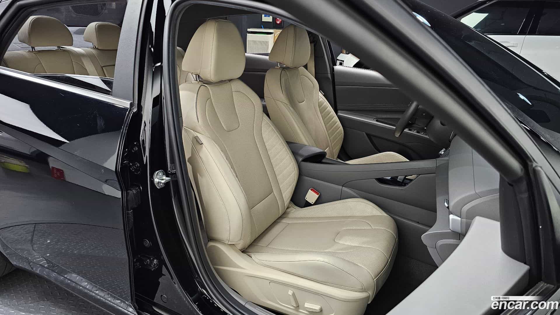 AVANTE Hyundai 2023.2-INNER-010