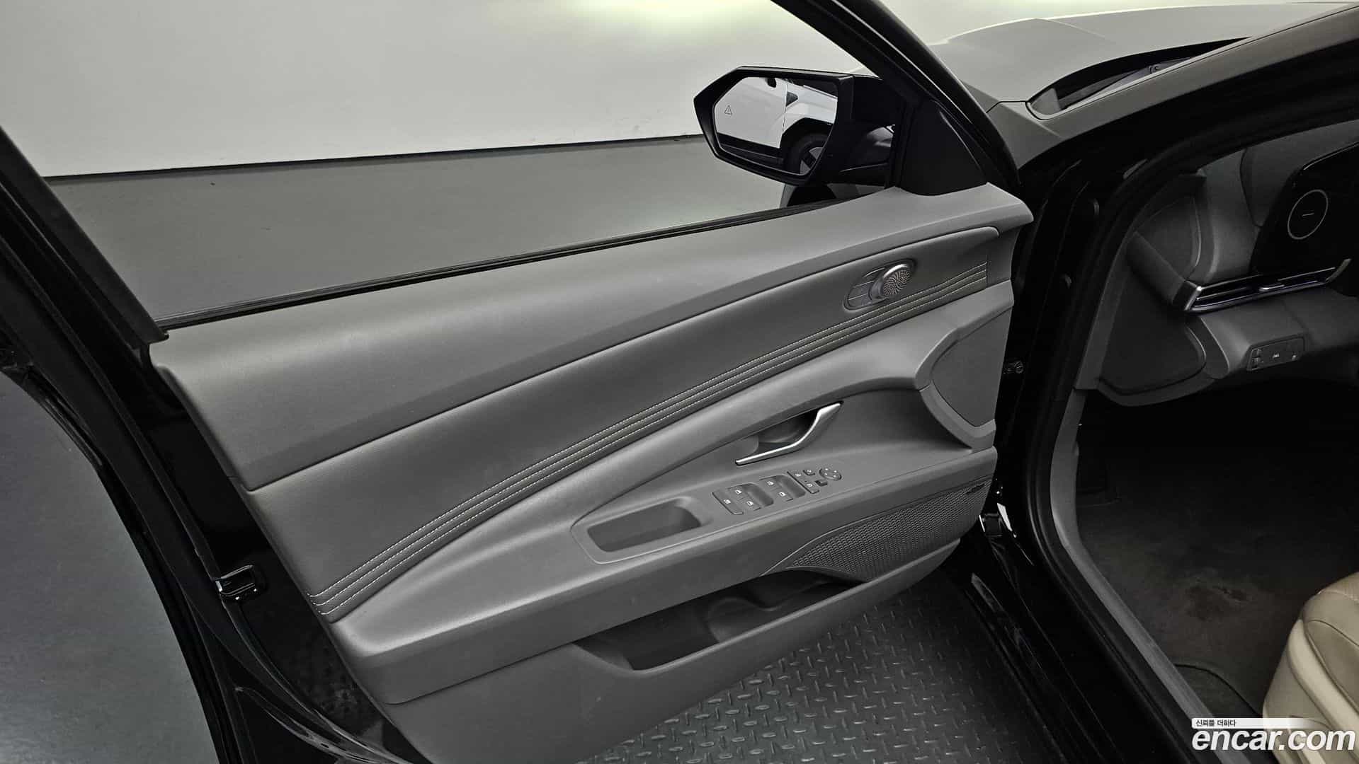 AVANTE Hyundai 2023.2-INNER-034
