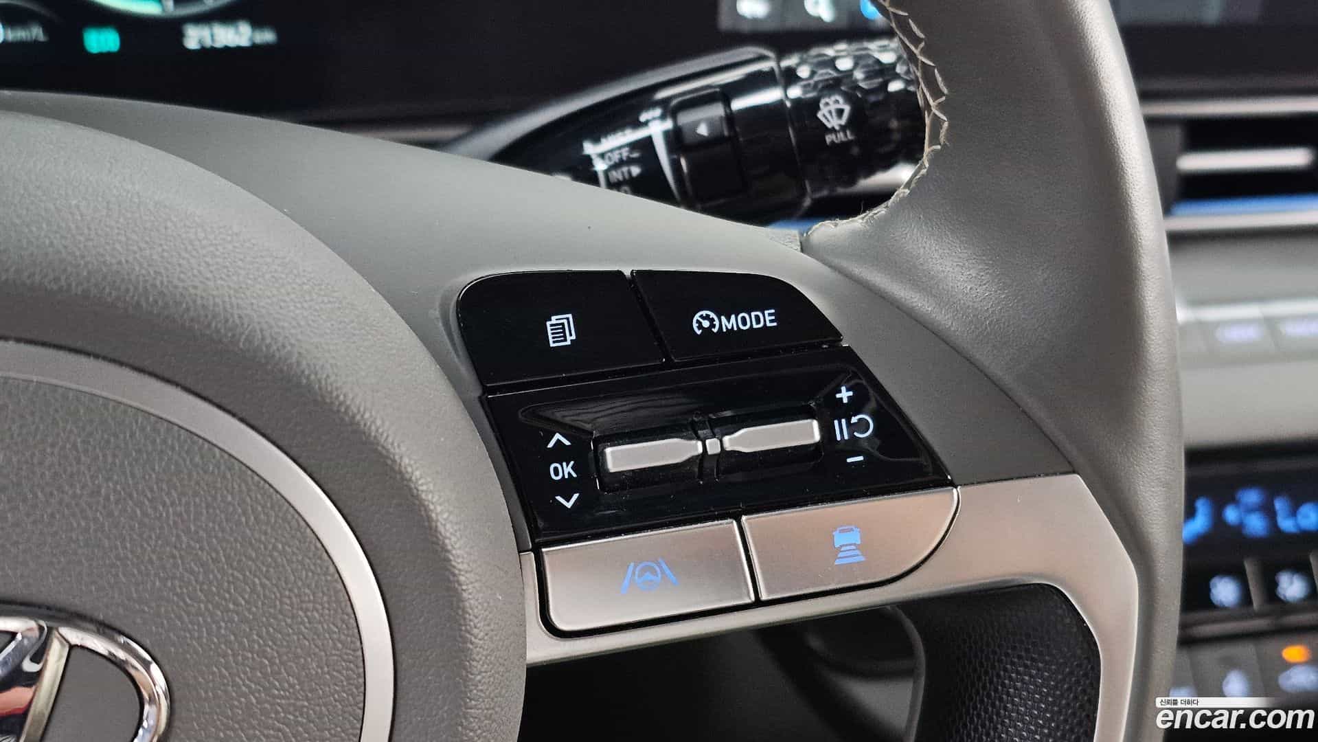 AVANTE Hyundai 2023.2-OPTION-044