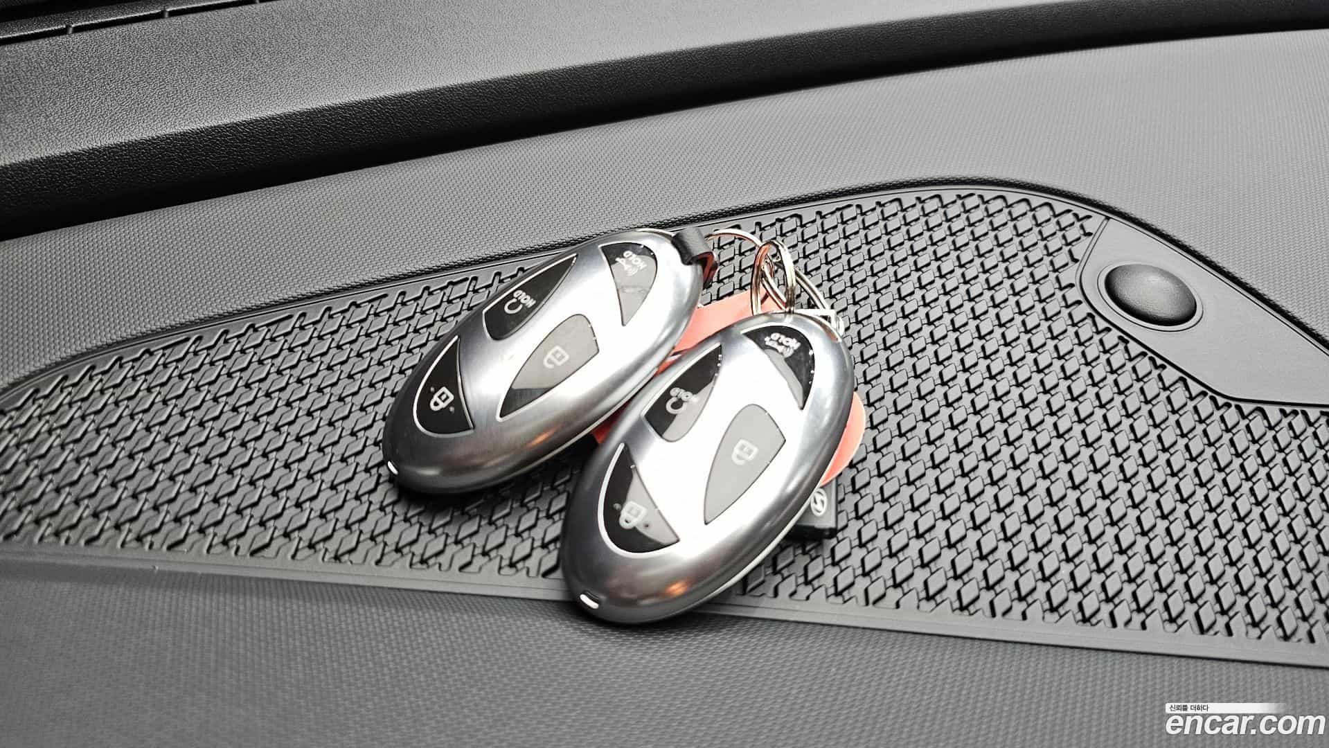 AVANTE Hyundai 2023.10-OPTION-042