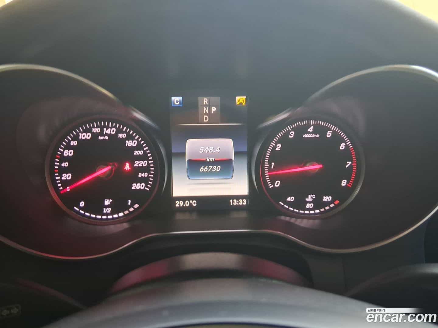 C-Class Mercedes-Benz 2018.0-INNER-009
