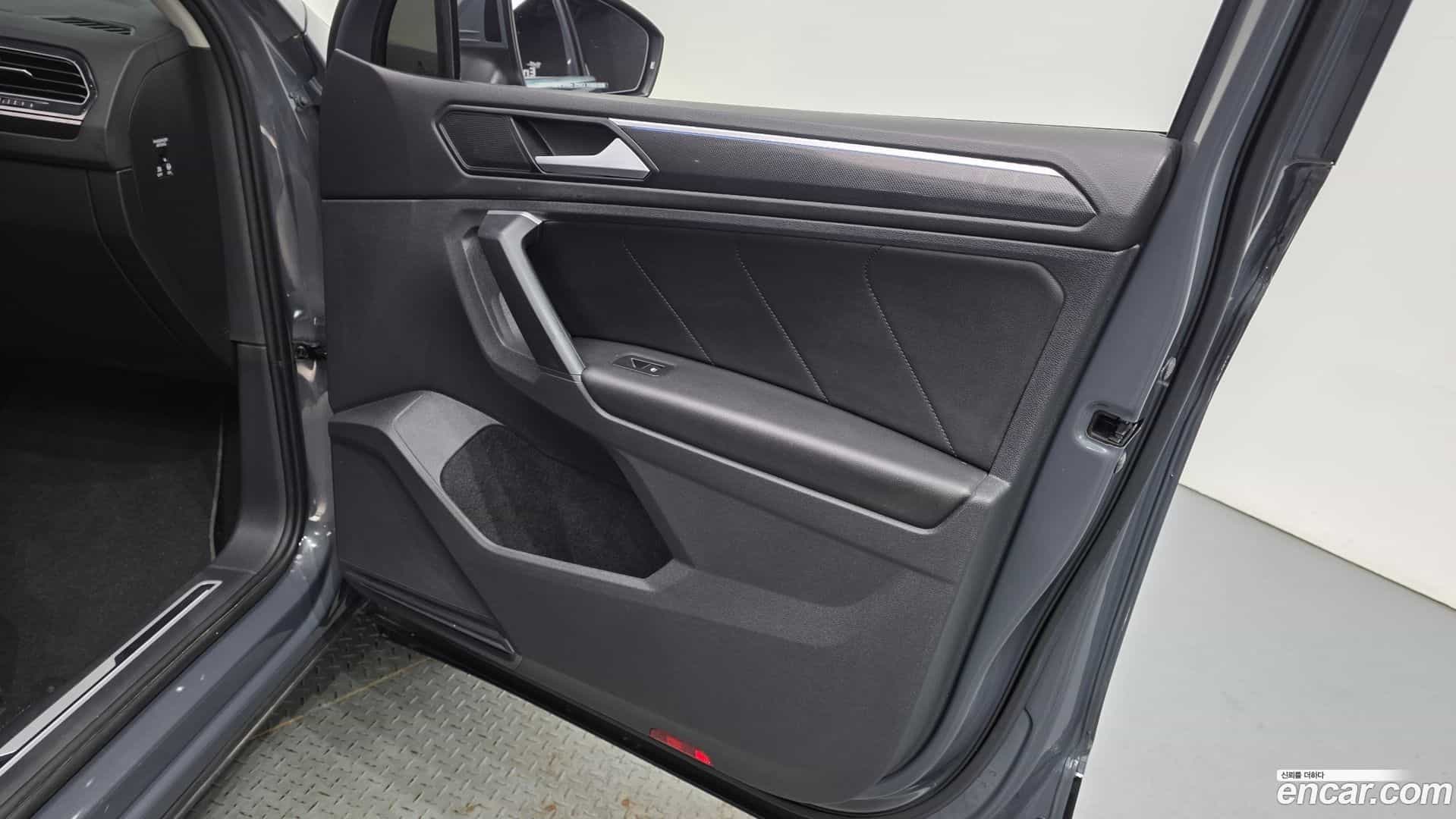 Tiguan Volkswagen 2021.7-OPTION-023
