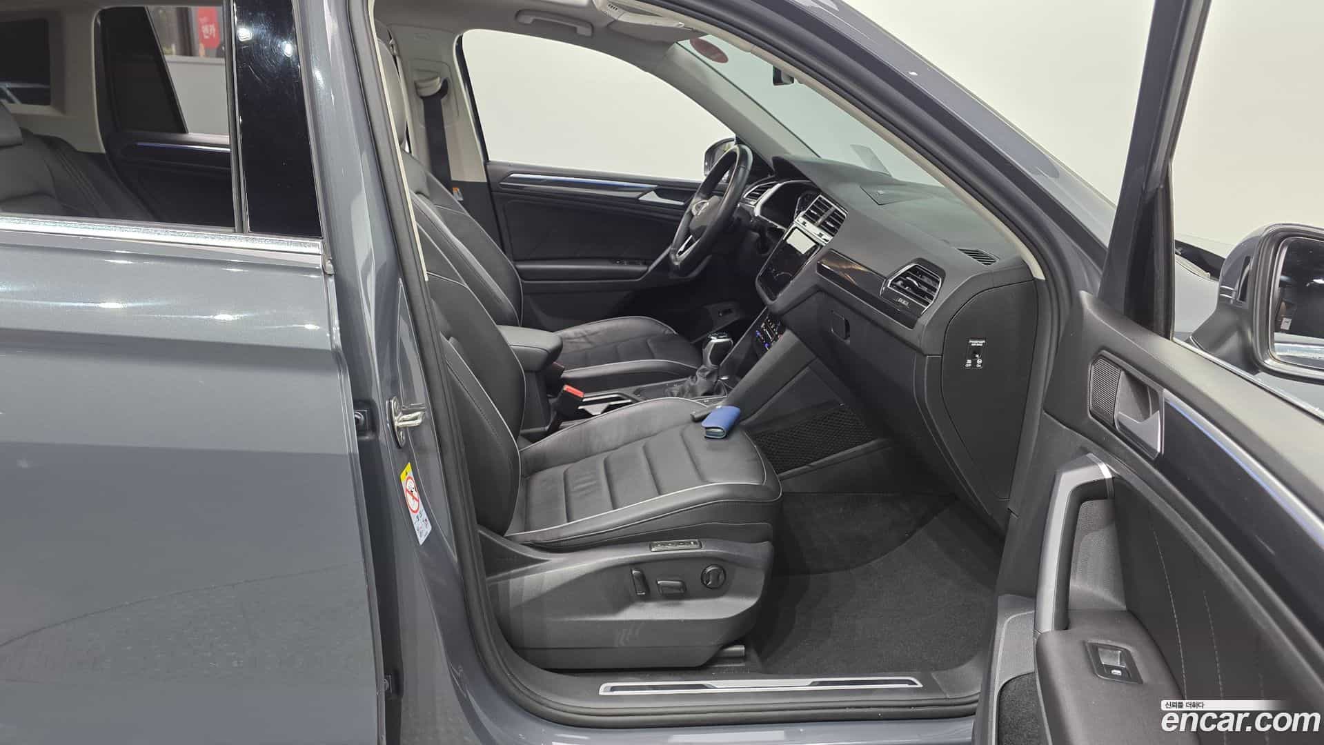 Tiguan Volkswagen 2021.7-INNER-036