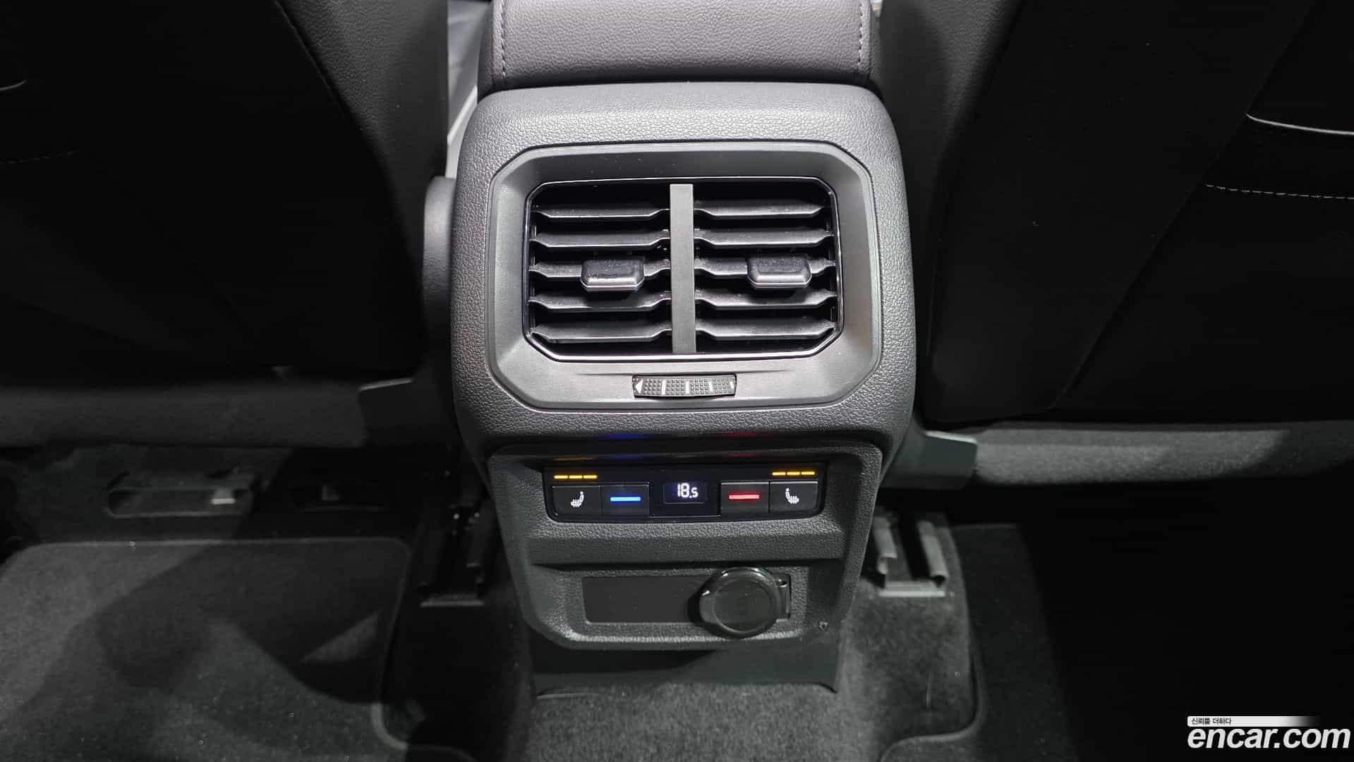 Tiguan Volkswagen 2021.7-OPTION-040