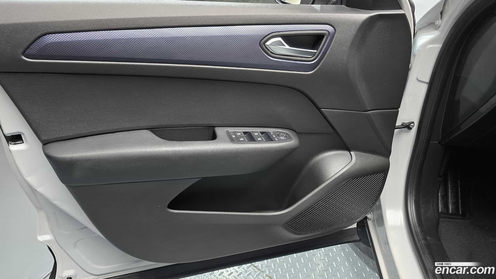 XM3 Renault Korea 2020.4-INNER-034
