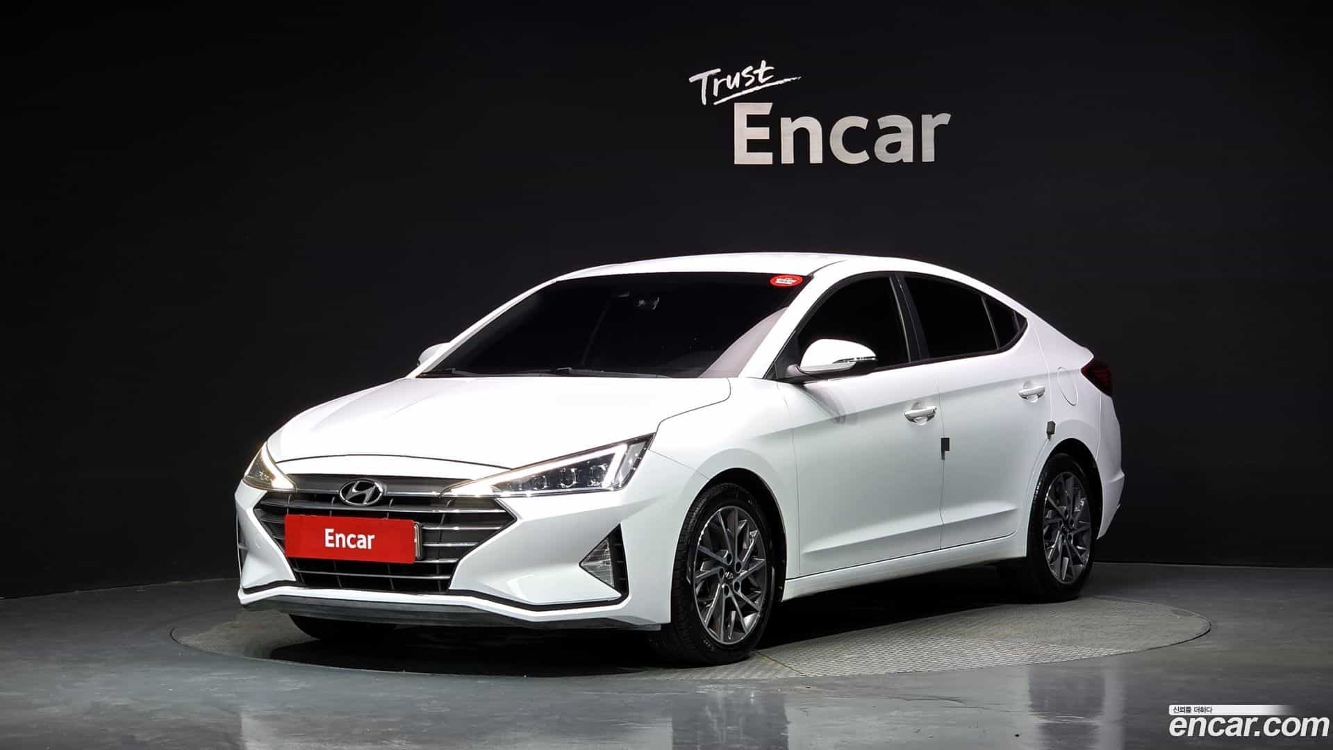 AVANTE Hyundai 2019.9-OUTER-001