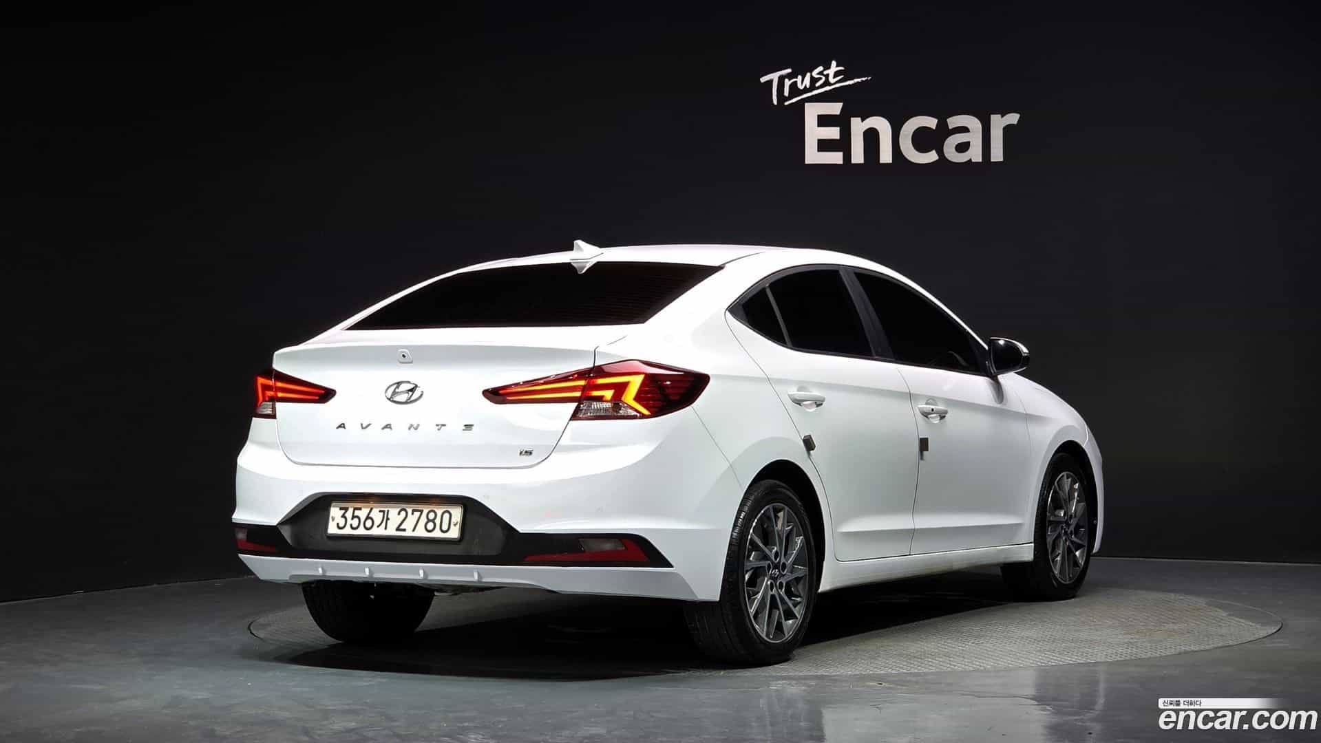 AVANTE Hyundai 2019.9-OUTER-002