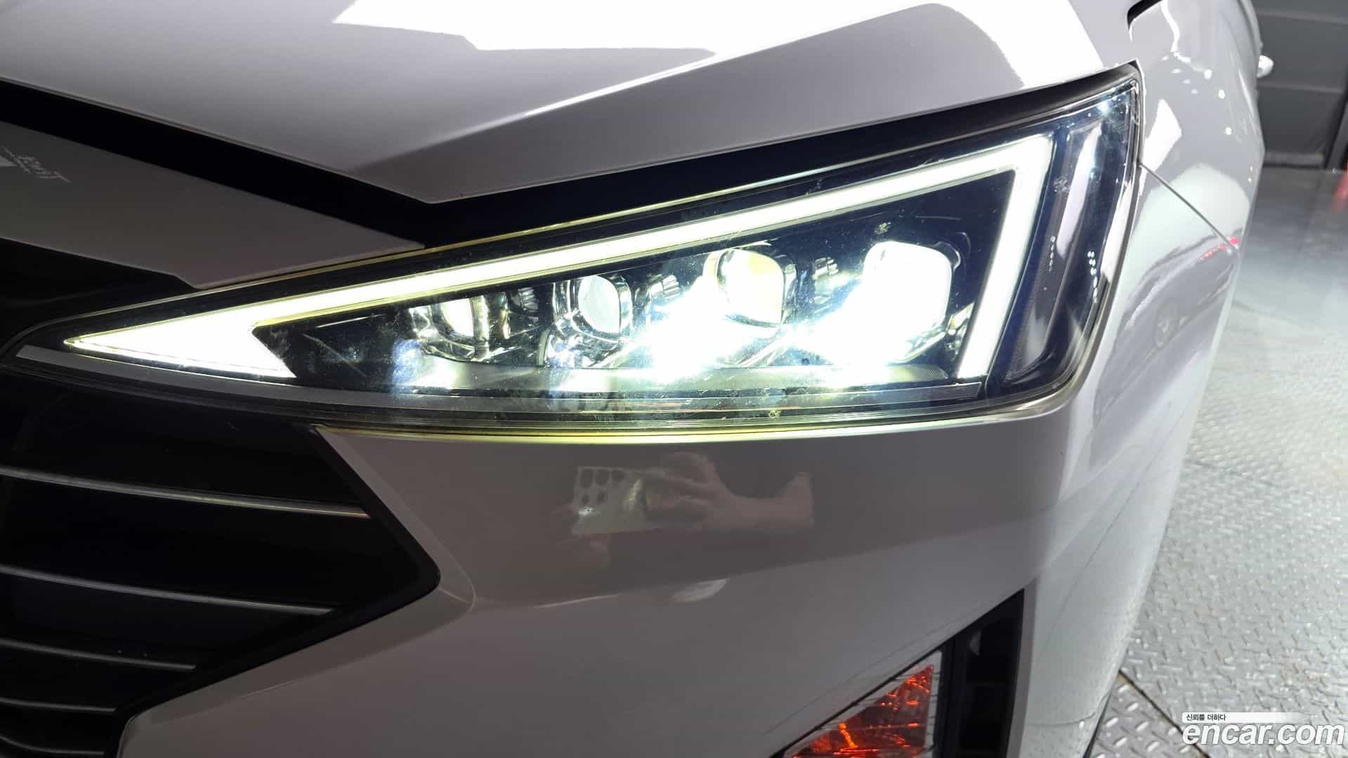 AVANTE Hyundai 2019.9-OUTER-032