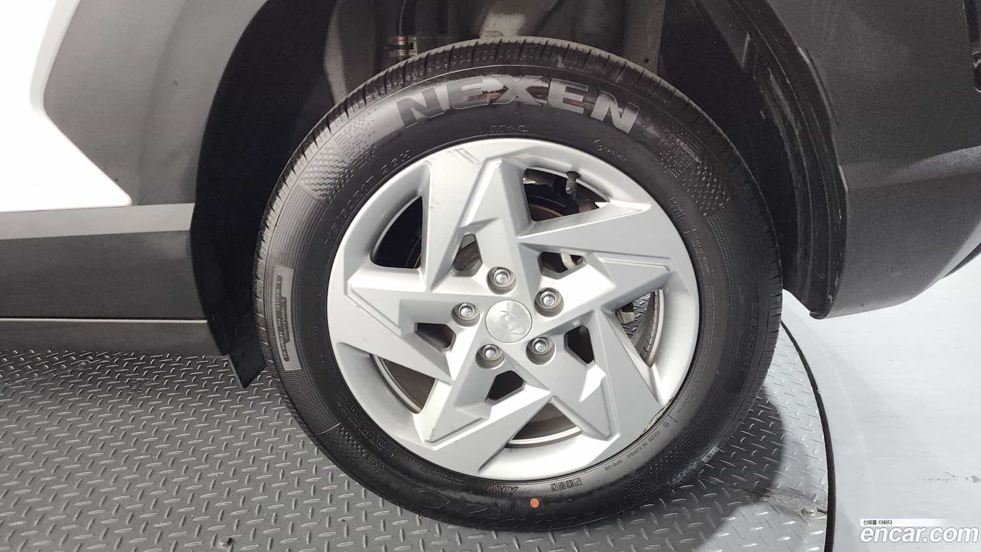 Kona Hyundai 2023.1-OUTER-031