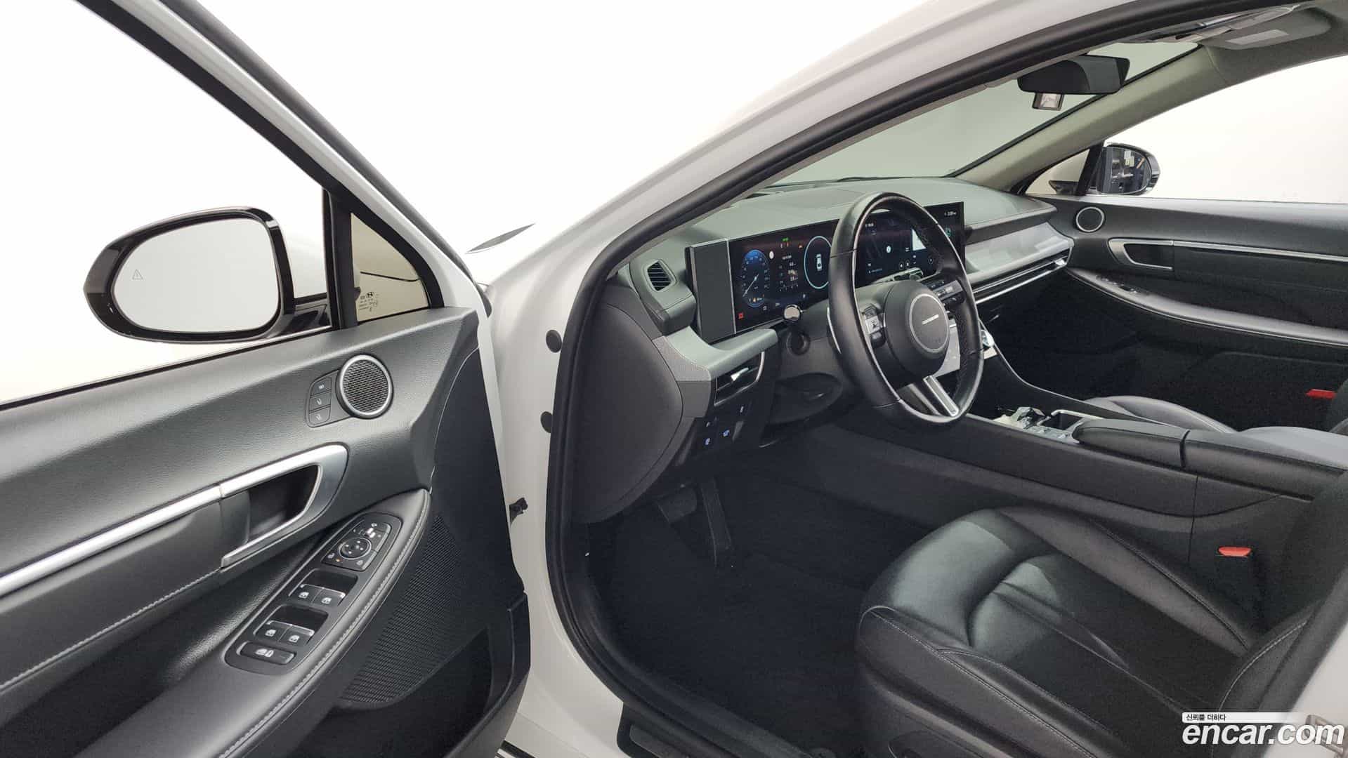 Sonata Hyundai 2023.6-INNER-010