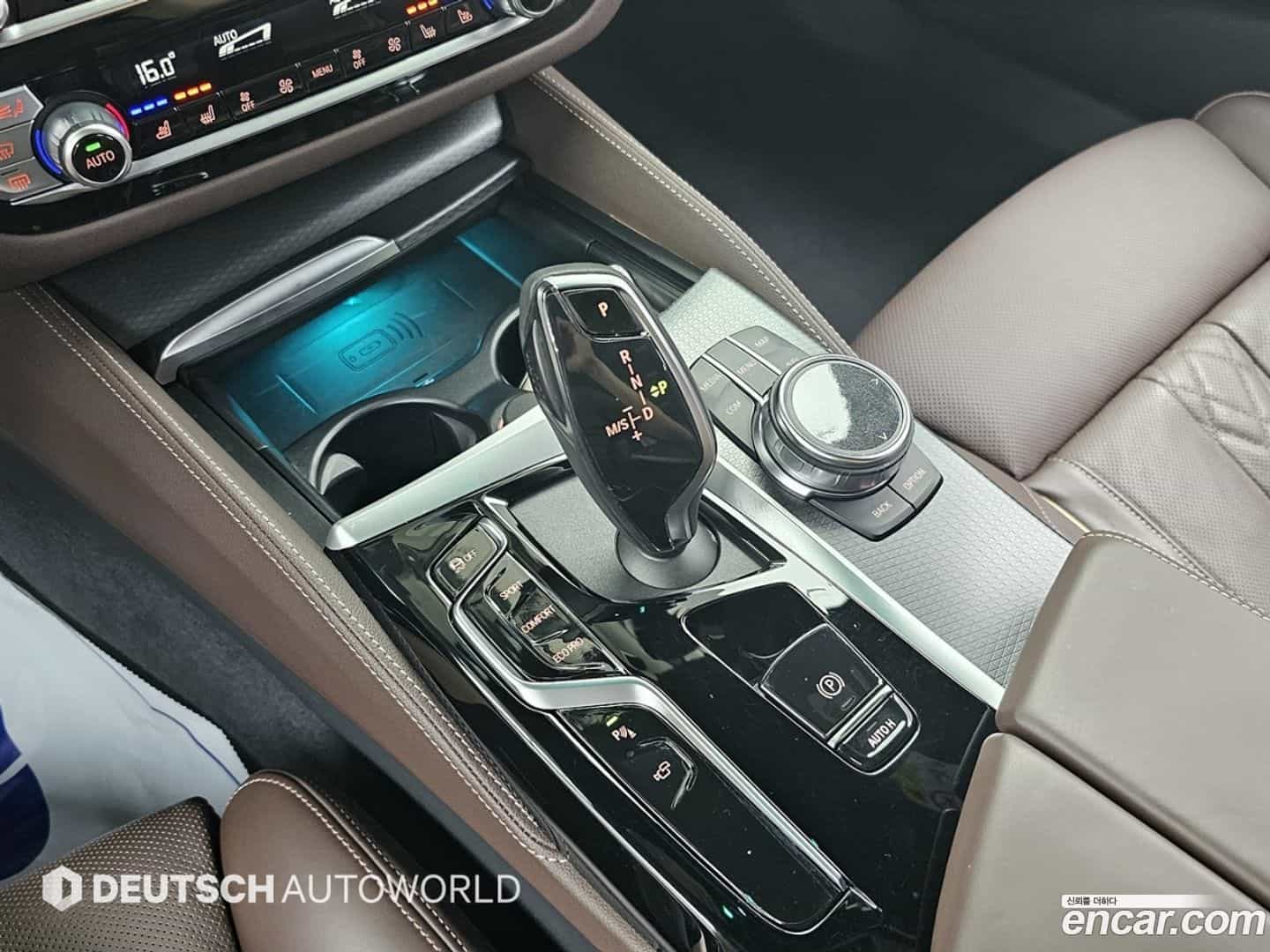5-Series BMW 2023.6-INNER-010