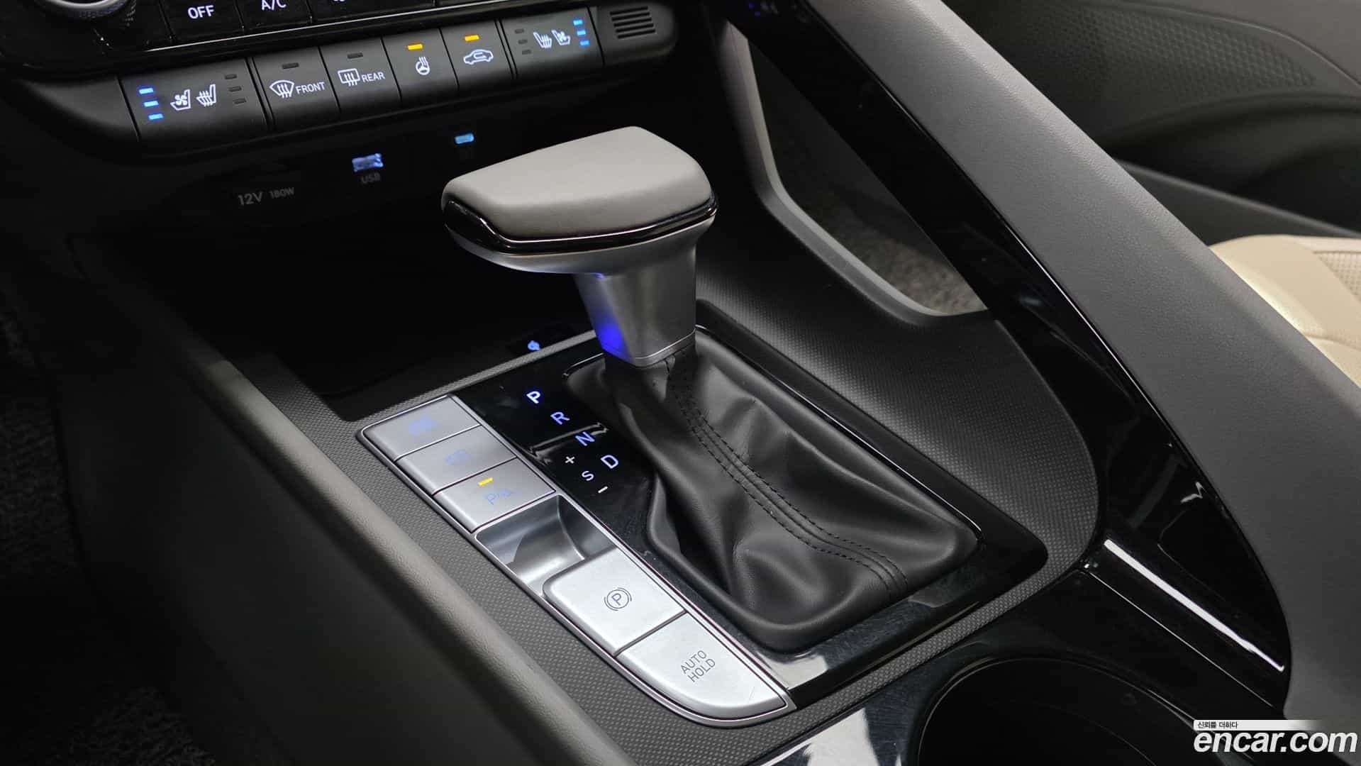 AVANTE Hyundai 2023.5-INNER-009