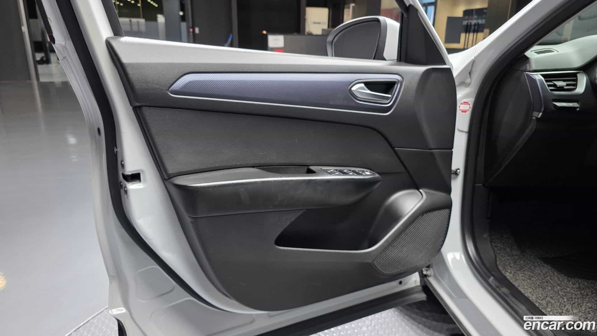 XM3 Renault Korea 2020.8-INNER-034