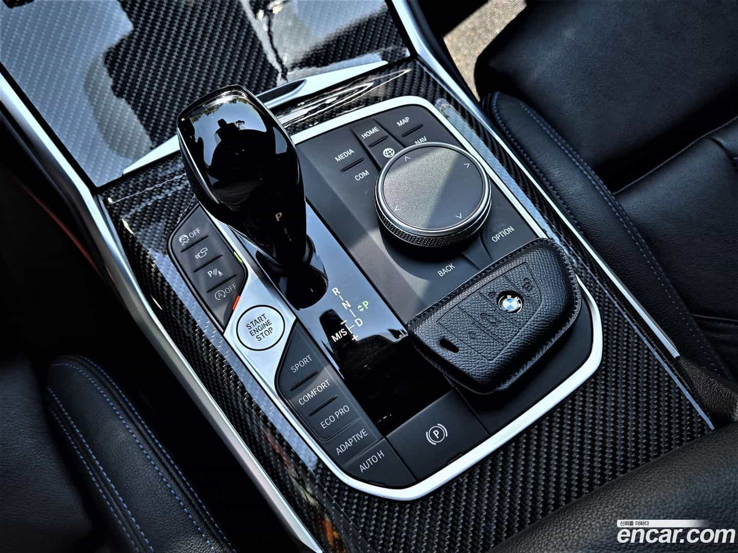 3-Series BMW 2022.0-INNER-009