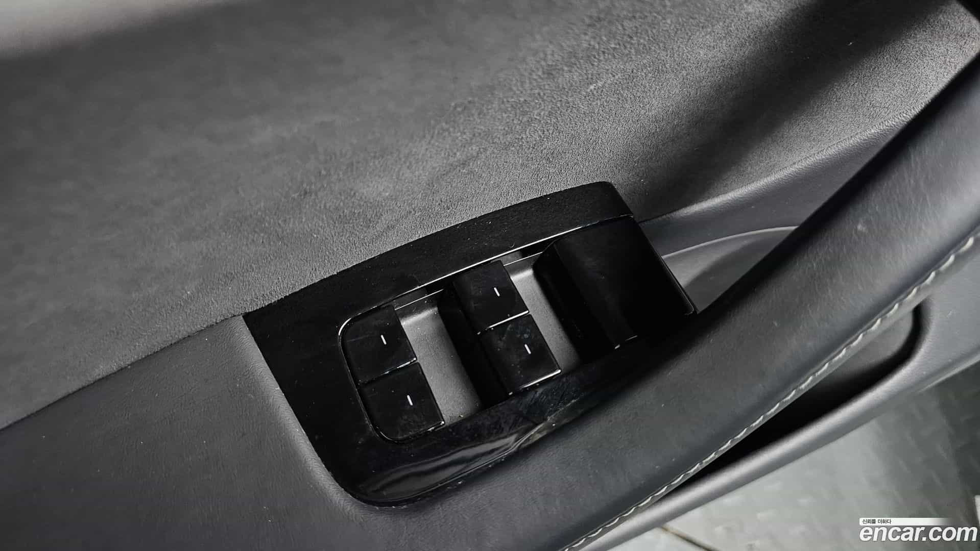 Model 3 Tesla 2019.10-OPTION-040