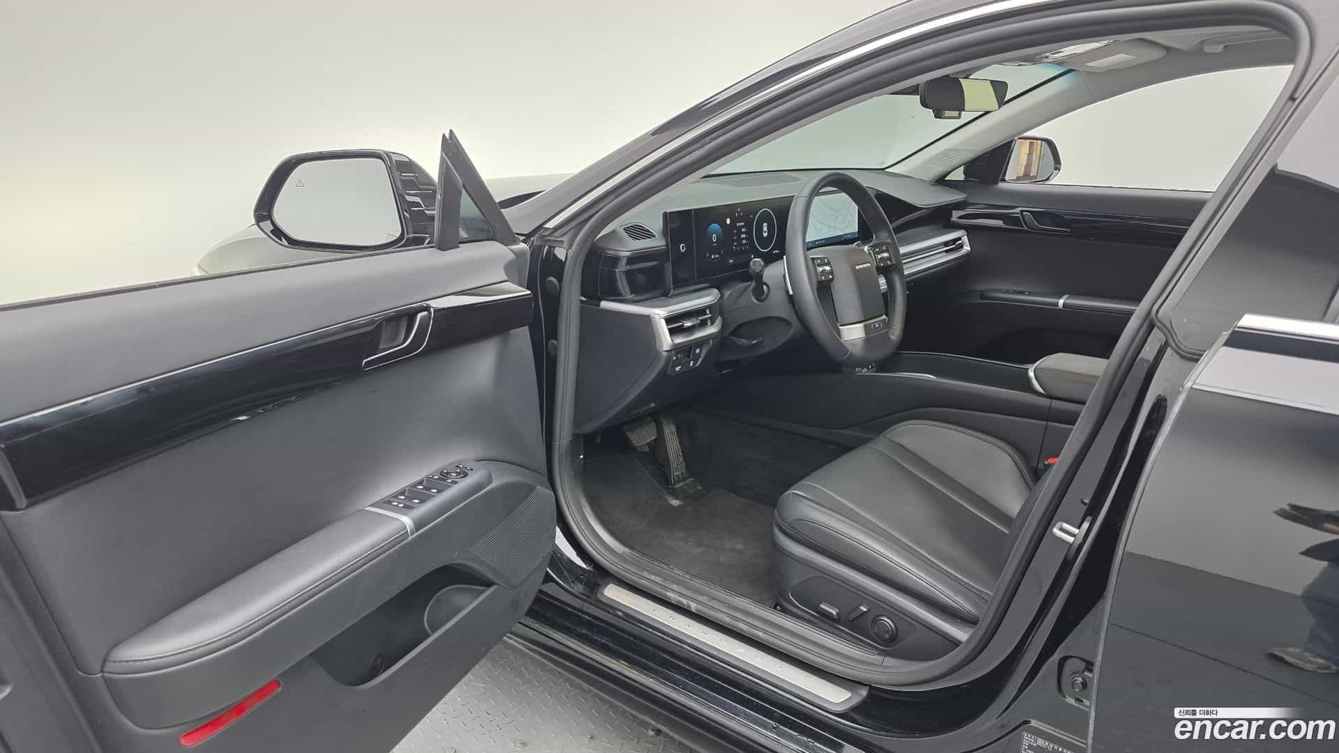 Grandeur Hyundai 2023.11-INNER-010