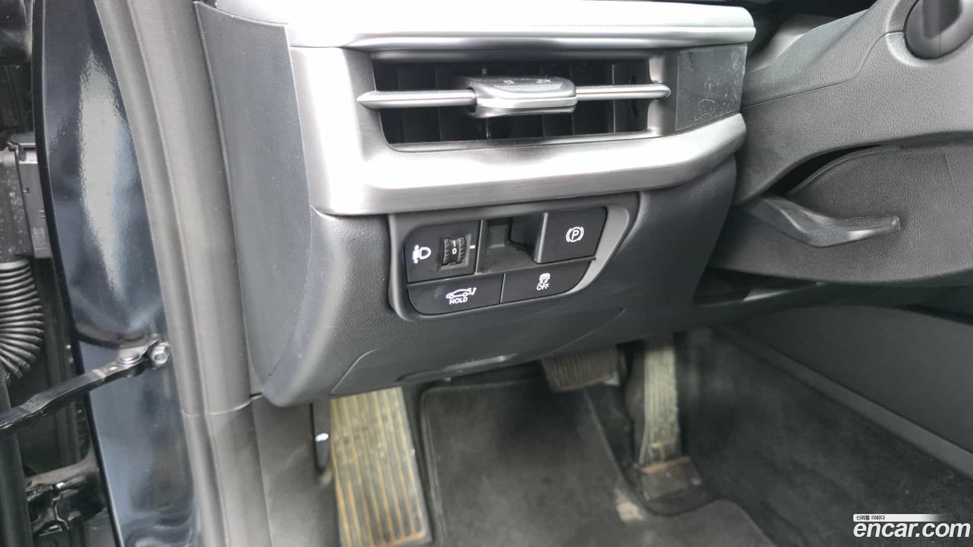 Grandeur Hyundai 2023.11-OPTION-016