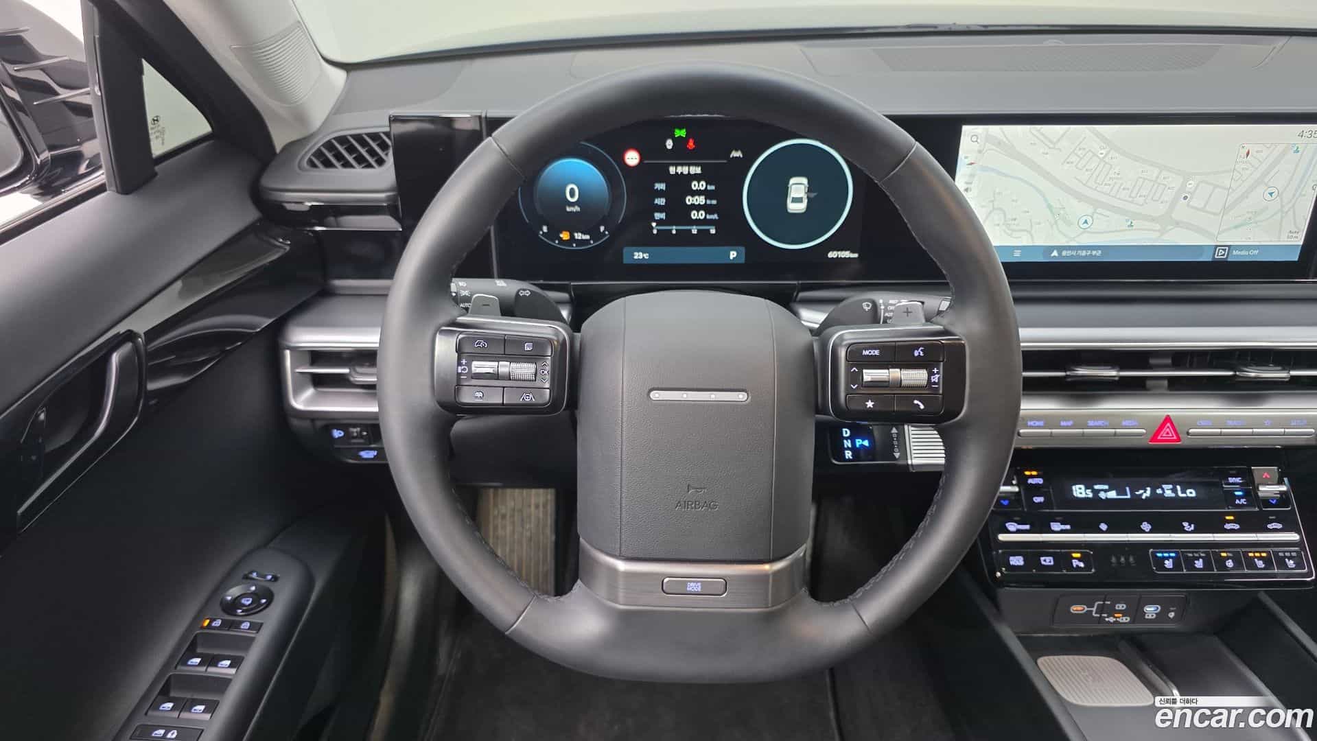 Grandeur Hyundai 2023.11-OPTION-017
