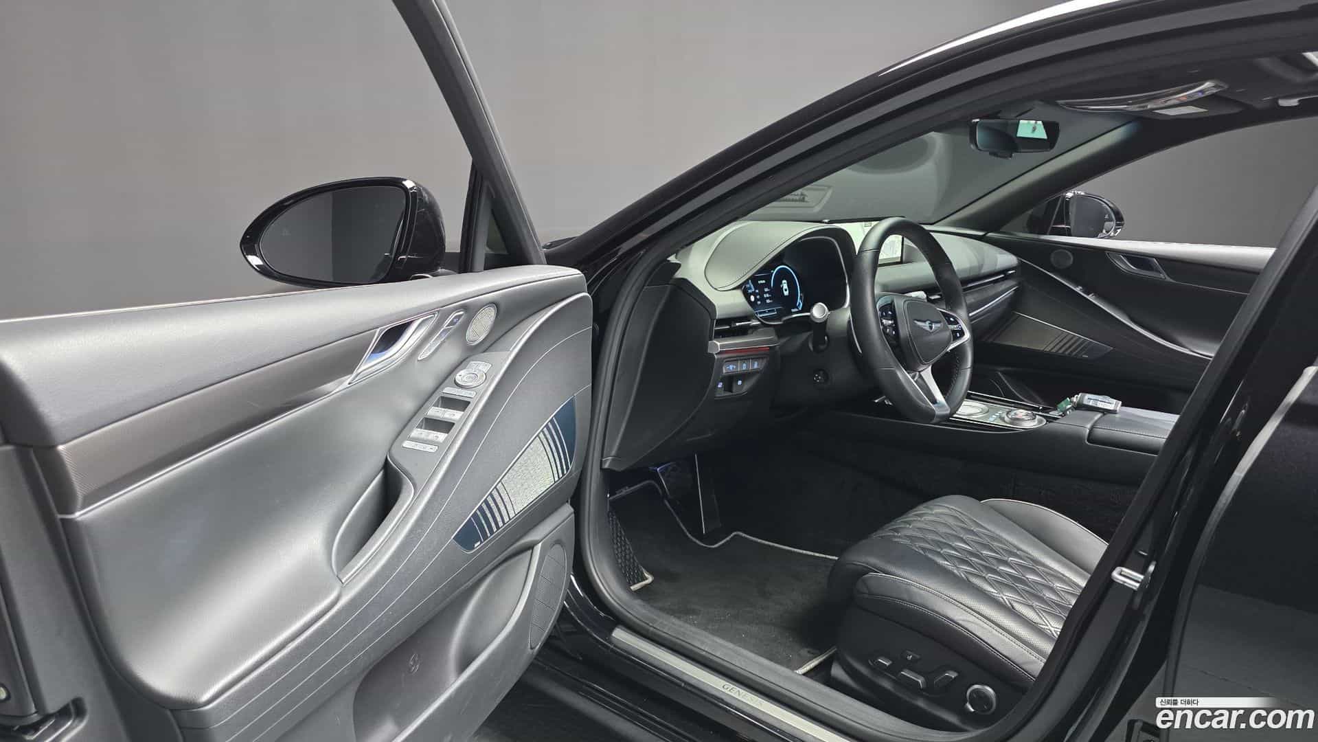 G80 Genesis 2022.2-INNER-010