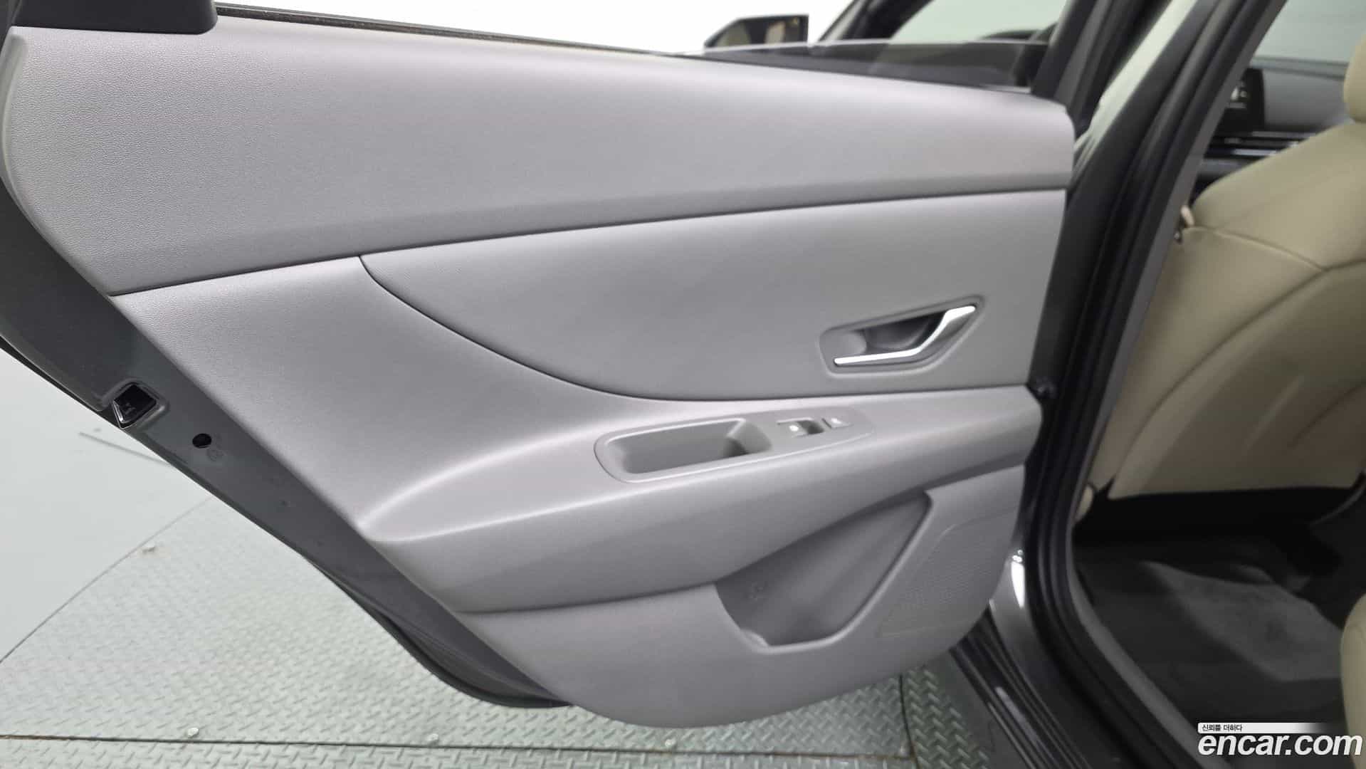 AVANTE Hyundai 2024.10-INNER-035