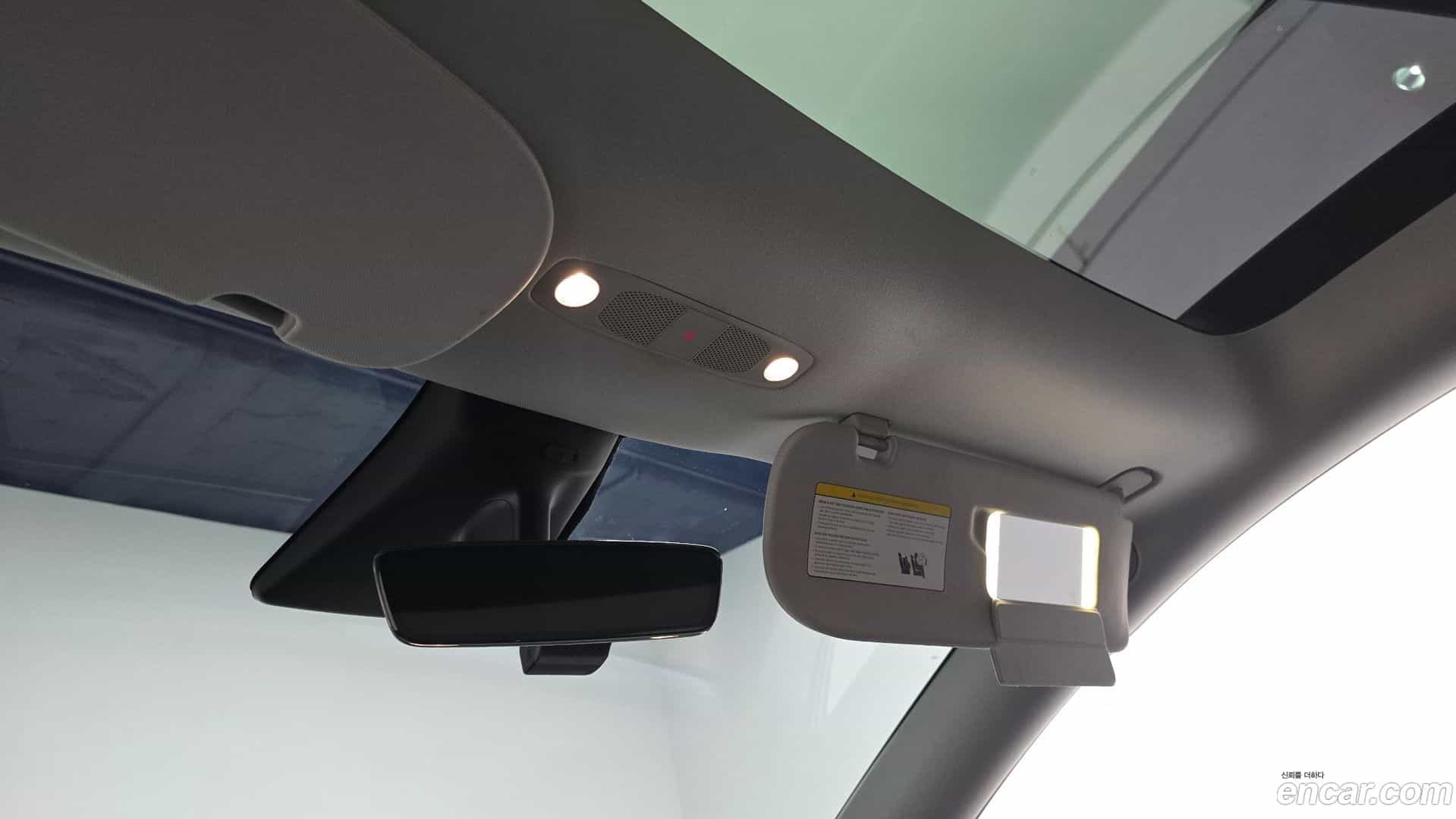 Model Y Tesla 2021.4-OPTION-023