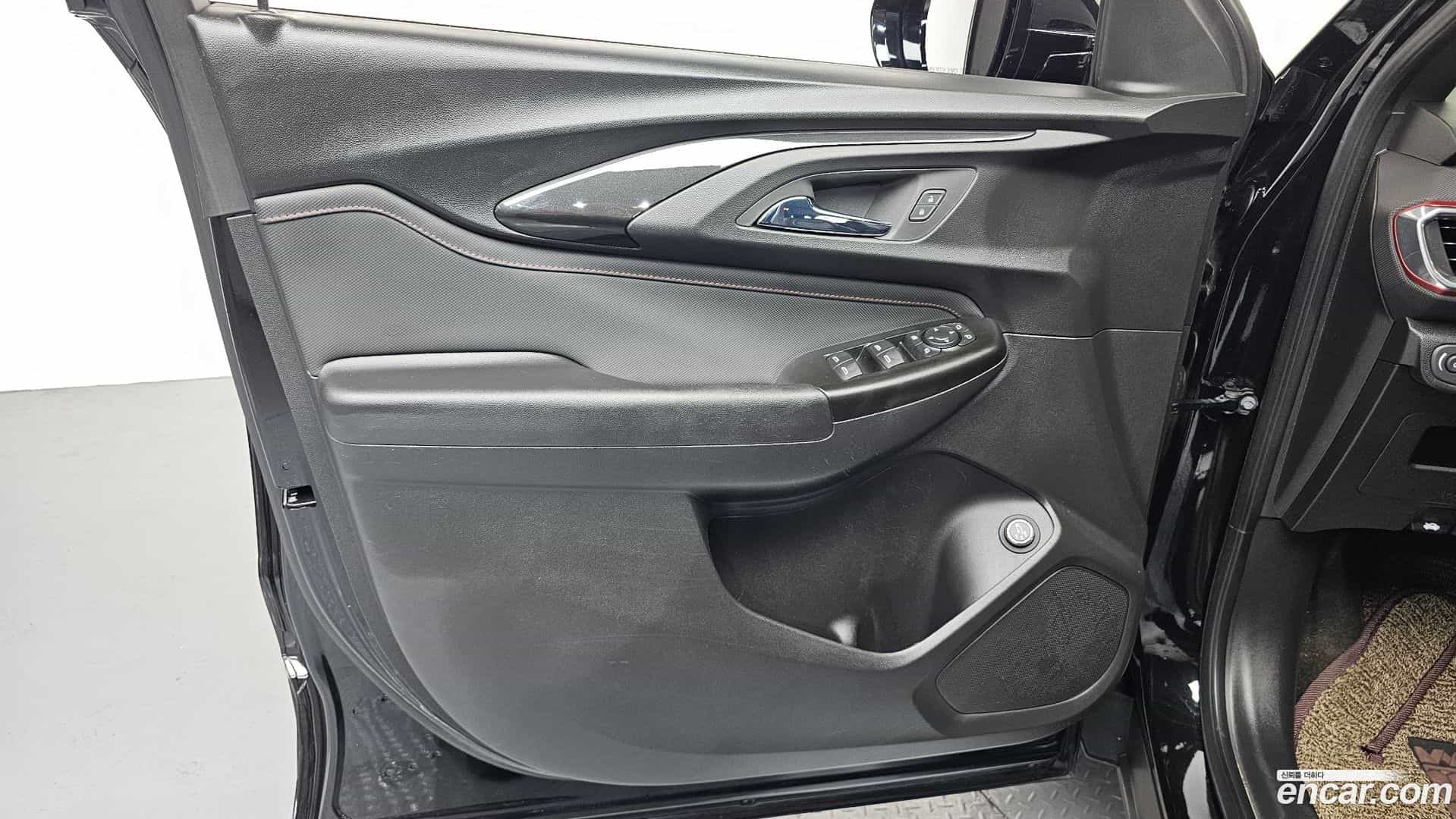 Trailblazer Chevrolet 2022.1-INNER-034
