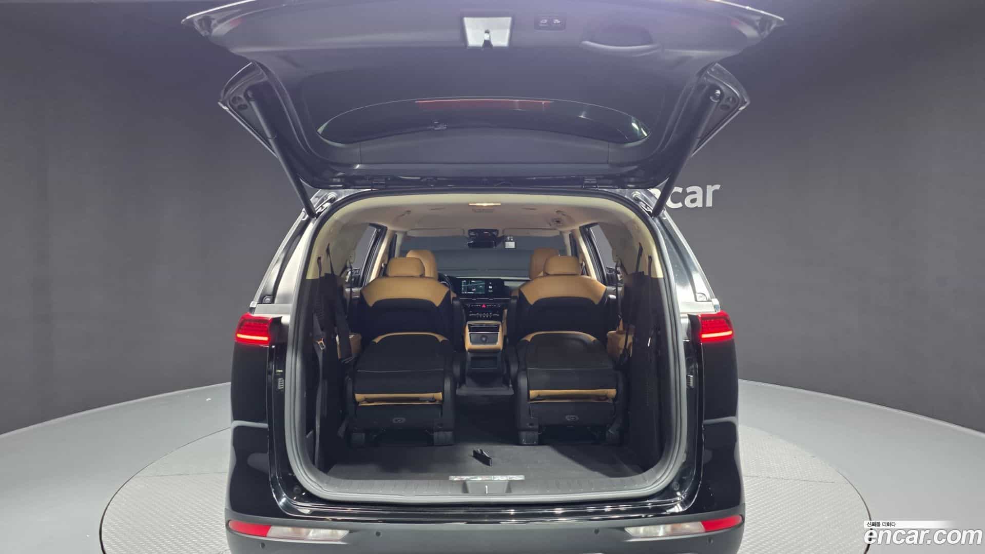Canival Kia 2022.7-OPTION-024