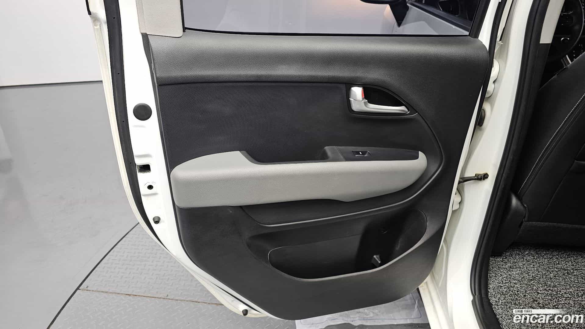 RAY Kia 2020.3-INNER-035