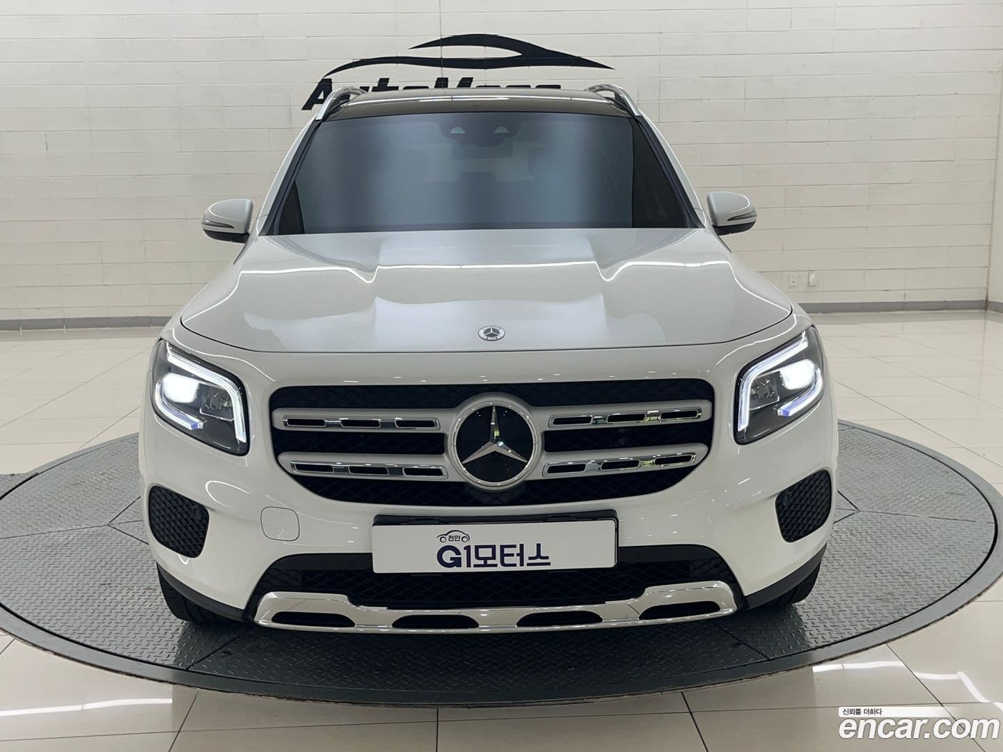 Main__Slider__Photo:GLB-Class Mercedes-Benz 2022.6-0
