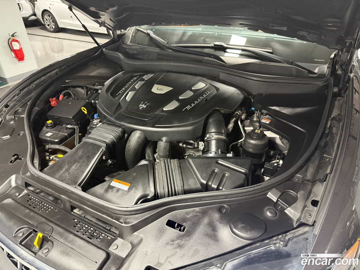 Levante Maserati 2016.10-OUTER-005