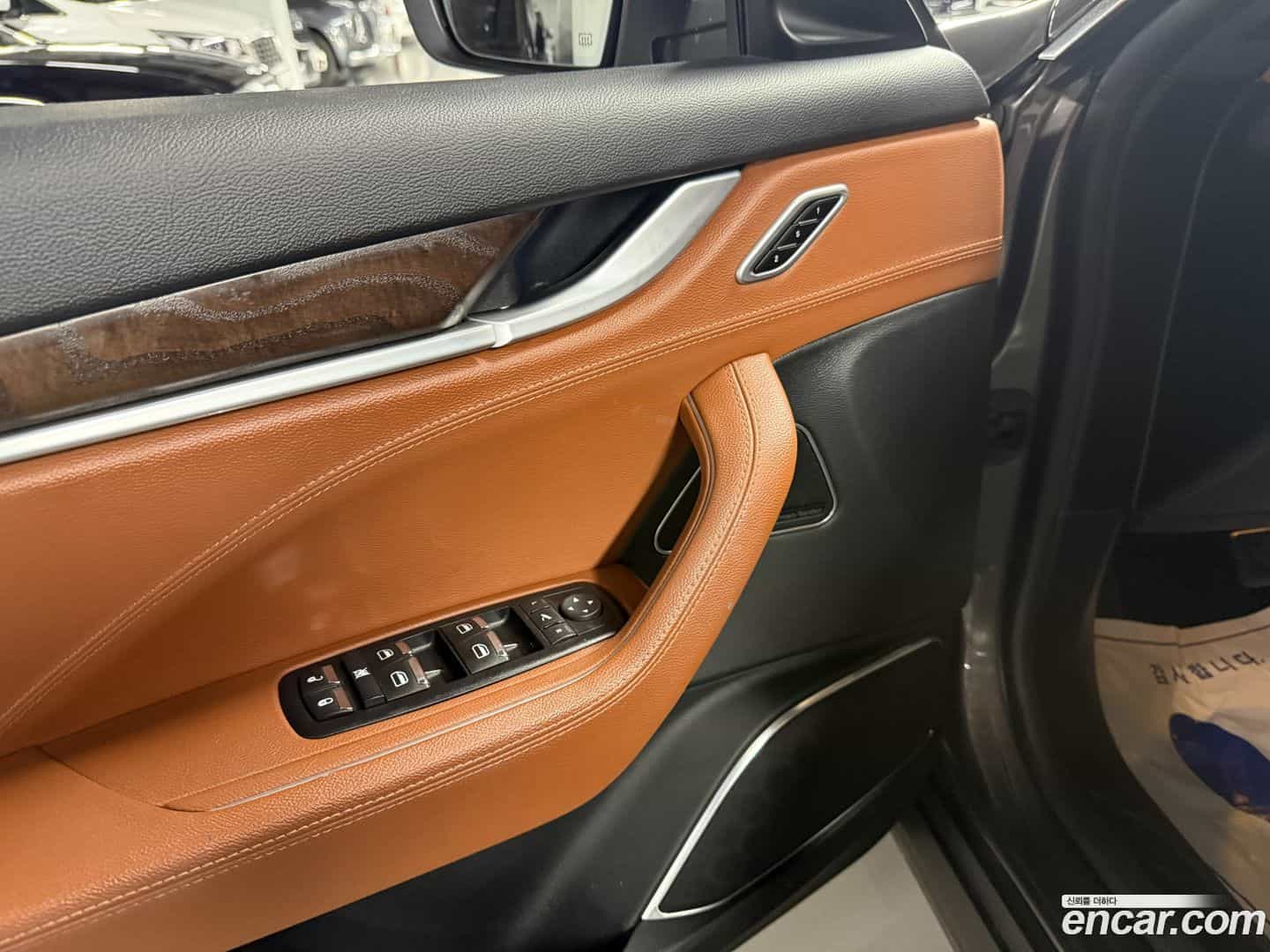 Levante Maserati 2016.10-OPTION-015