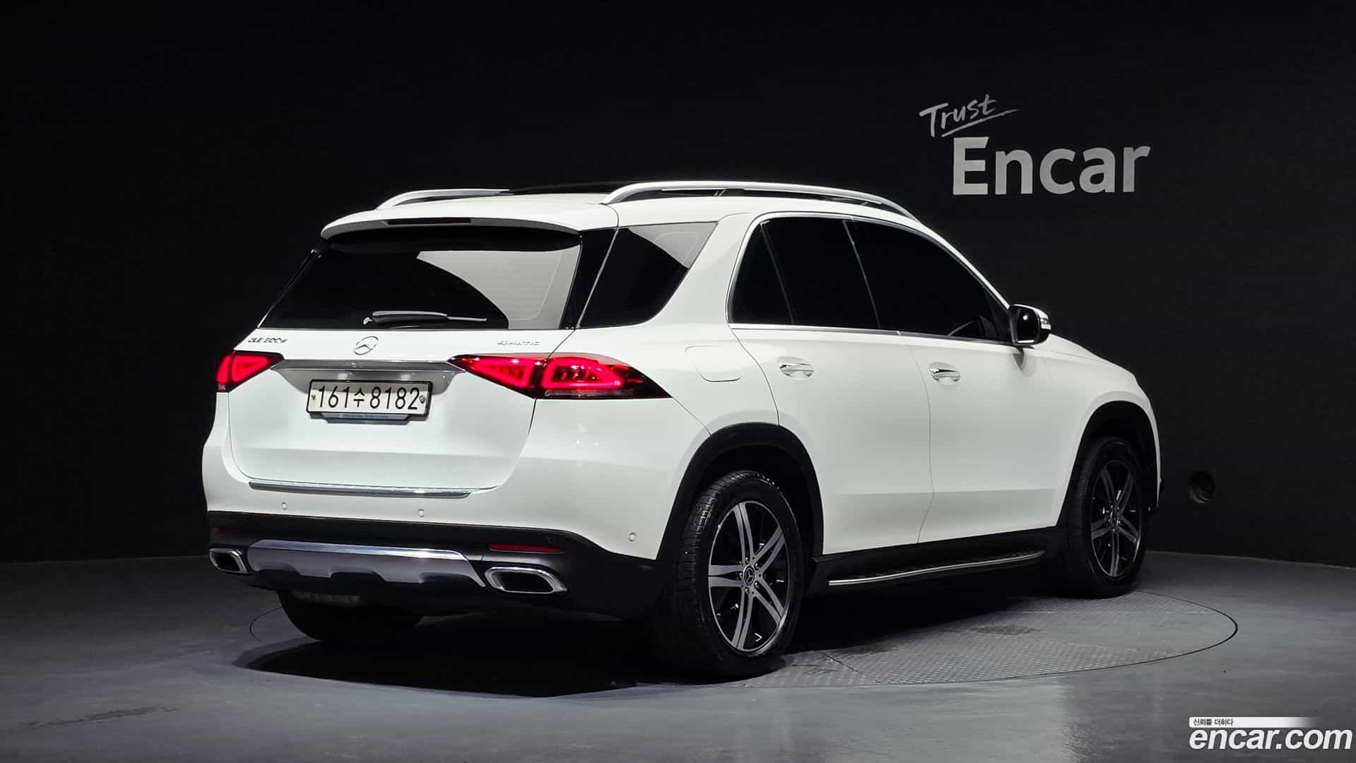 GLE-Class Mercedes-Benz 2020.7-OUTER-002