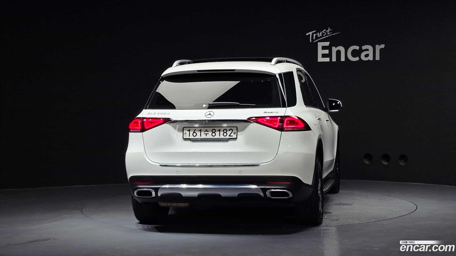 GLE-Class Mercedes-Benz 2020.7-OUTER-004