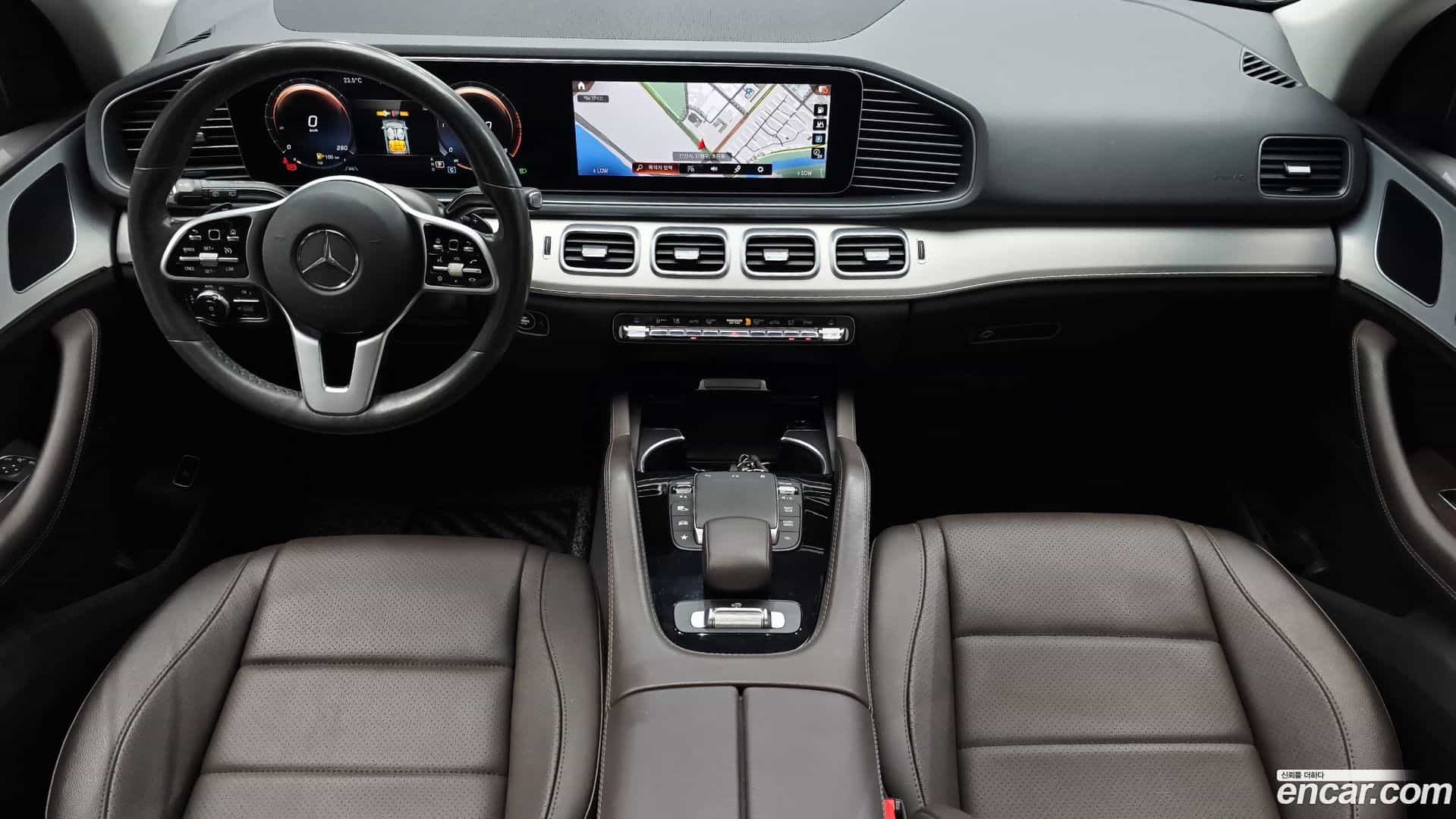 GLE-Class Mercedes-Benz 2020.7-INNER-007