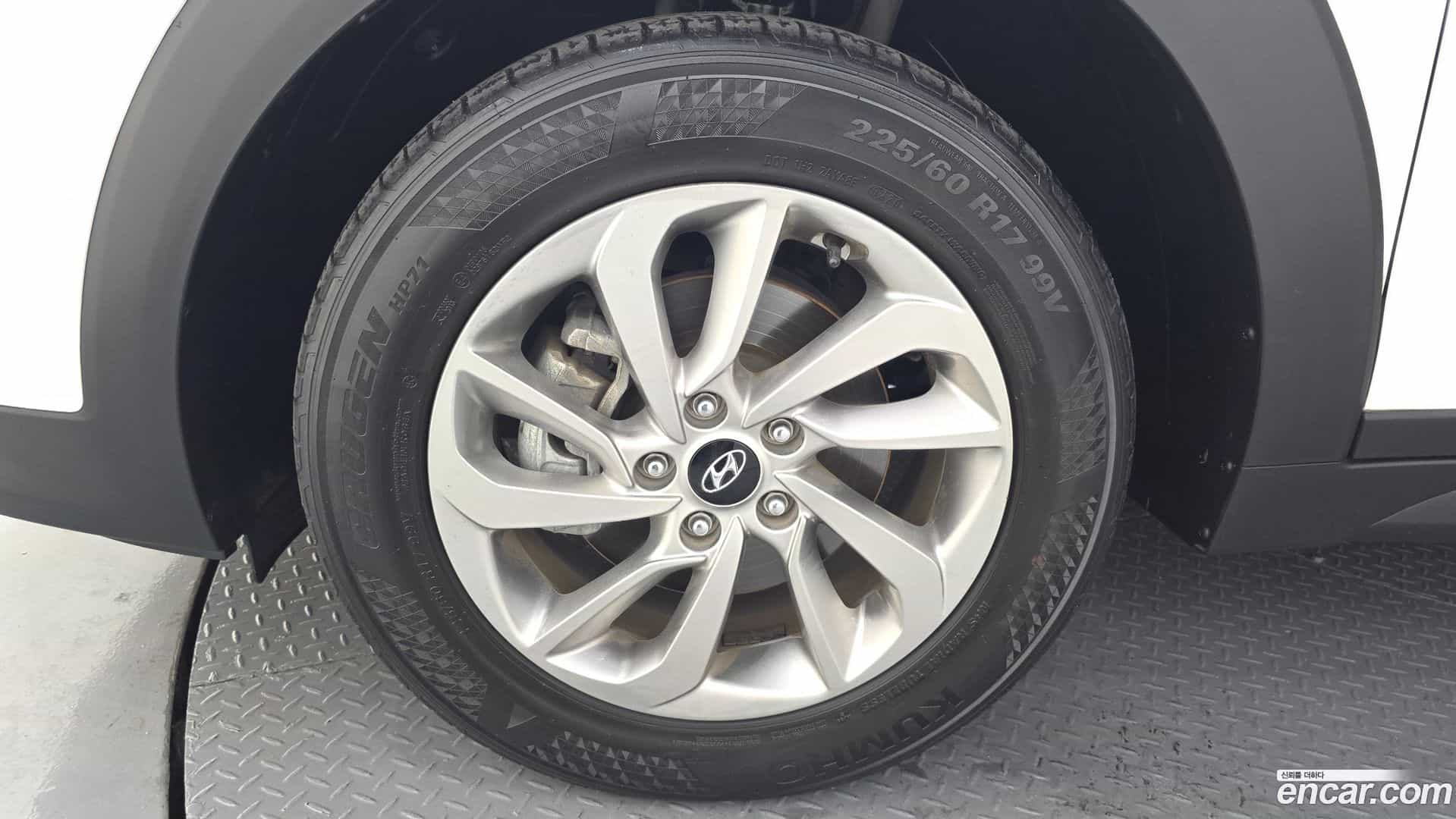 Tucson Hyundai 2017.3-OUTER-005