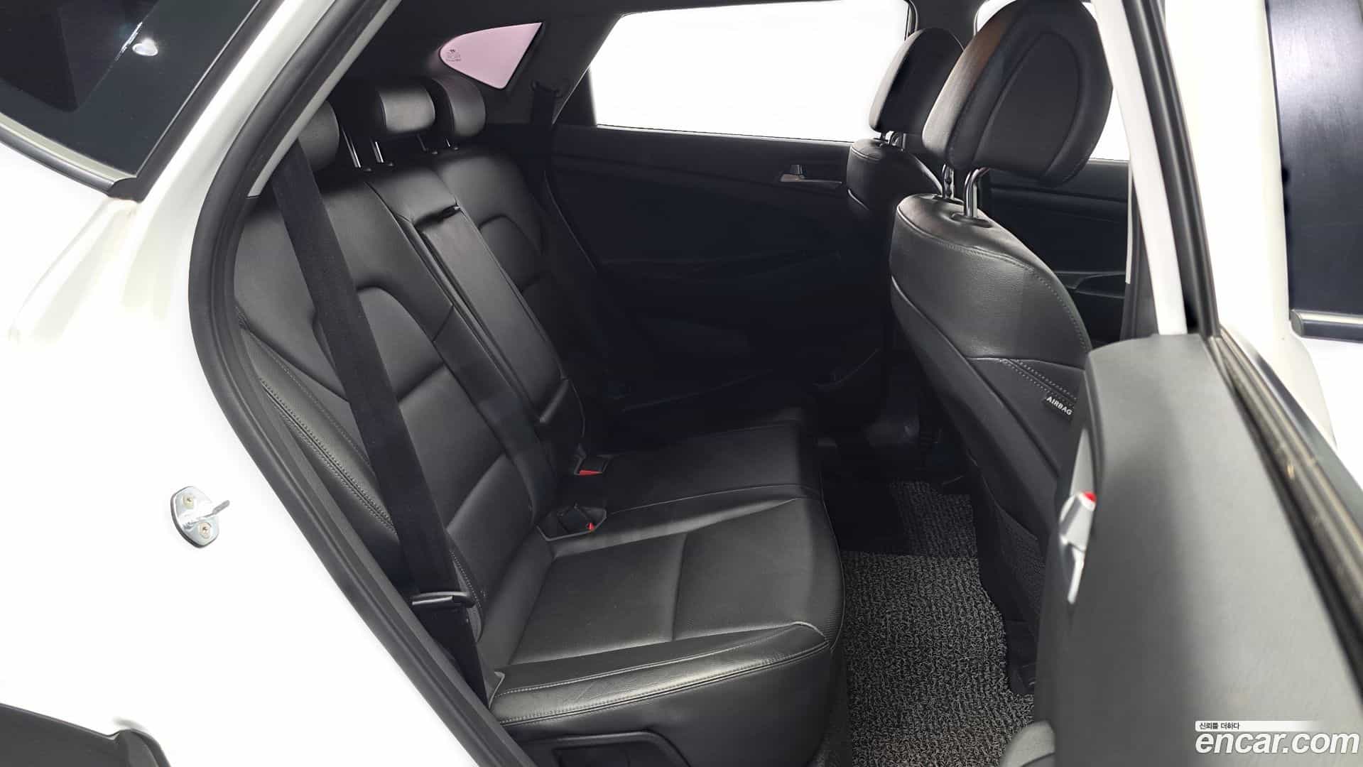 Tucson Hyundai 2017.3-OPTION-015