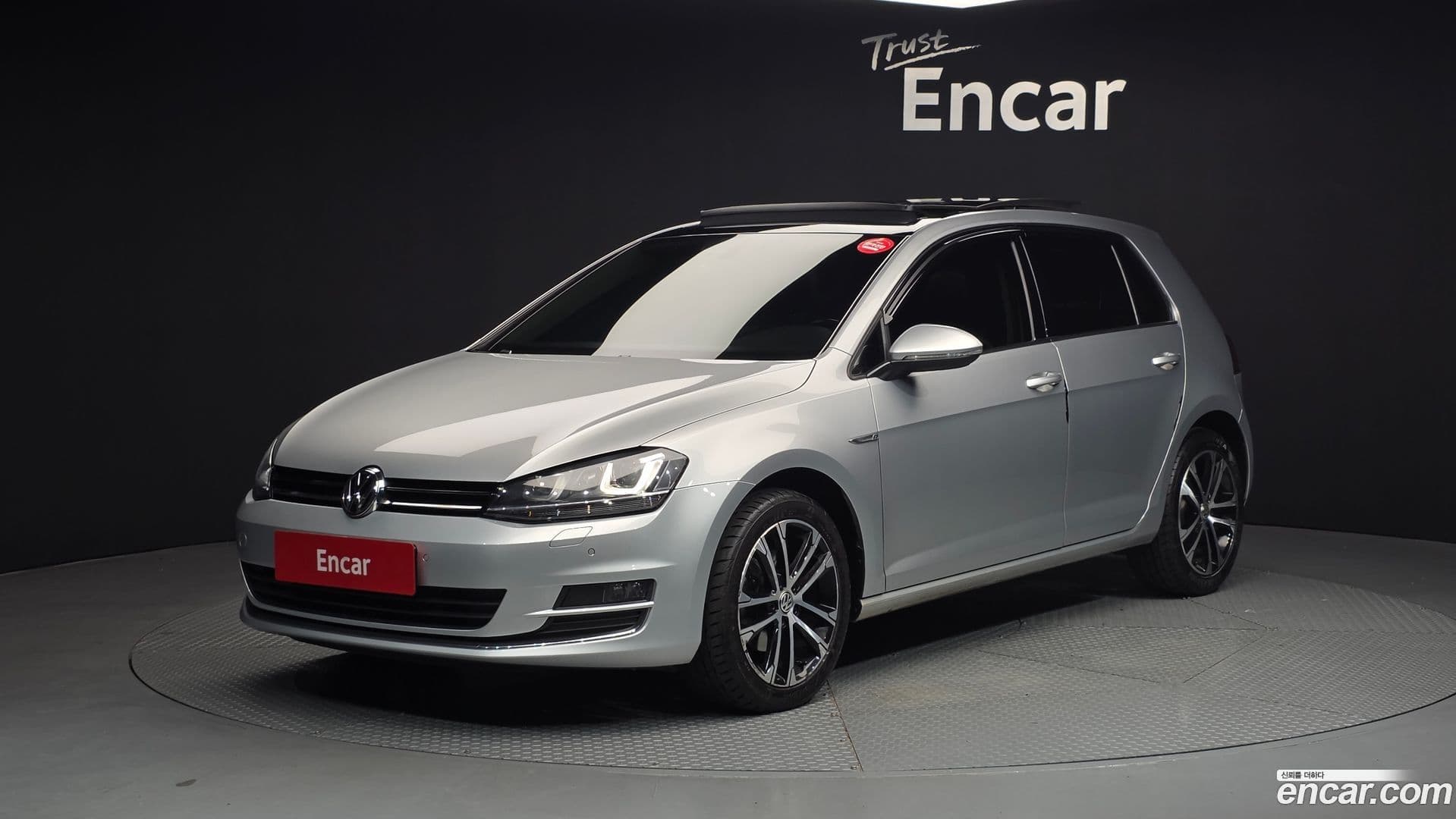 Main__Slider__Photo:Golf Volkswagen 2016.4-0