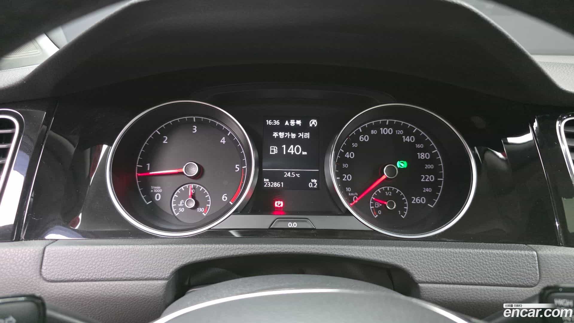 Golf Volkswagen 2016.4-INNER-008