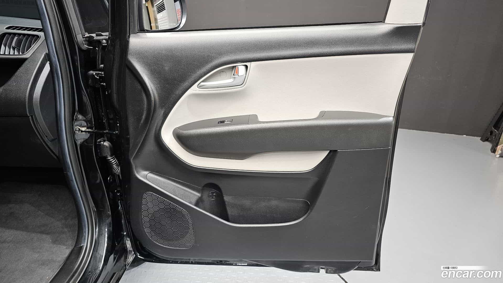 RAY Kia 2023.5-INNER-035