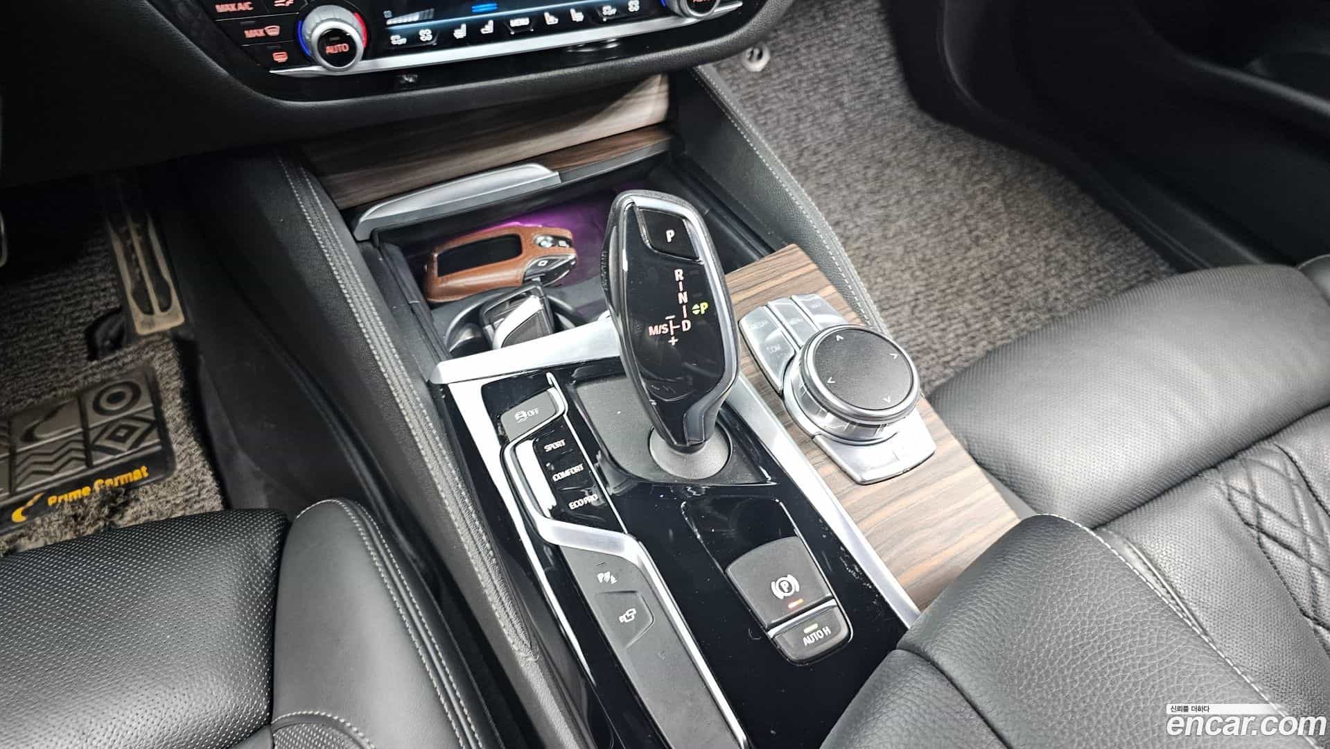 5-Series BMW 2017.11-INNER-009