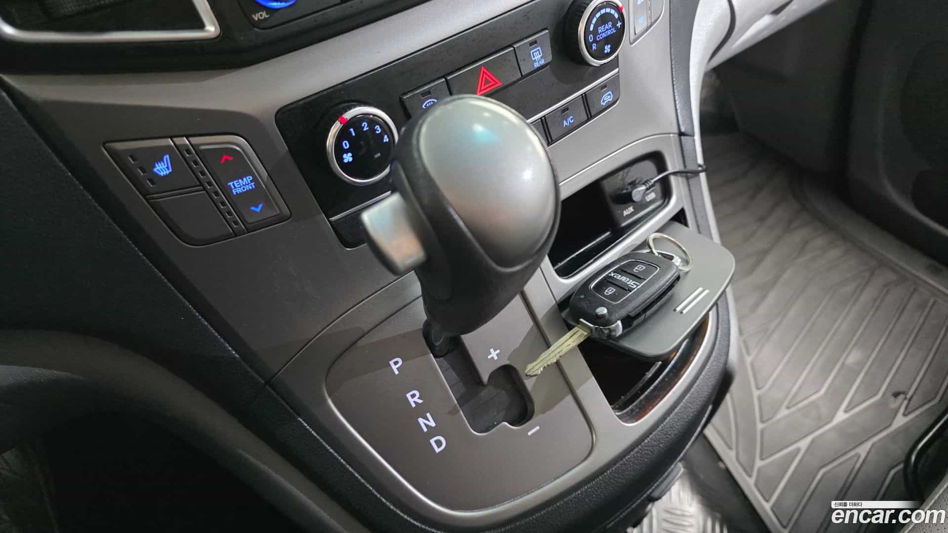 Starex Hyundai 2019.11-INNER-009