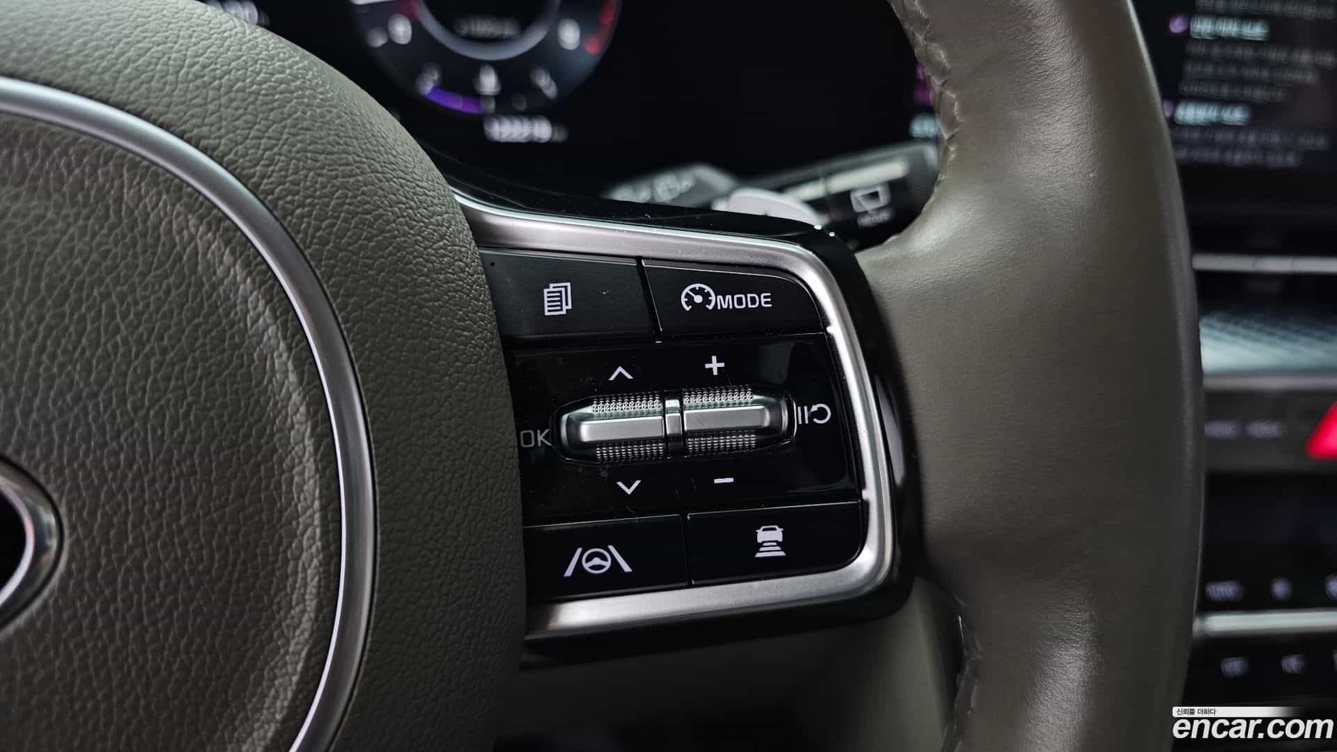 Canival Kia 2021.1-OPTION-021