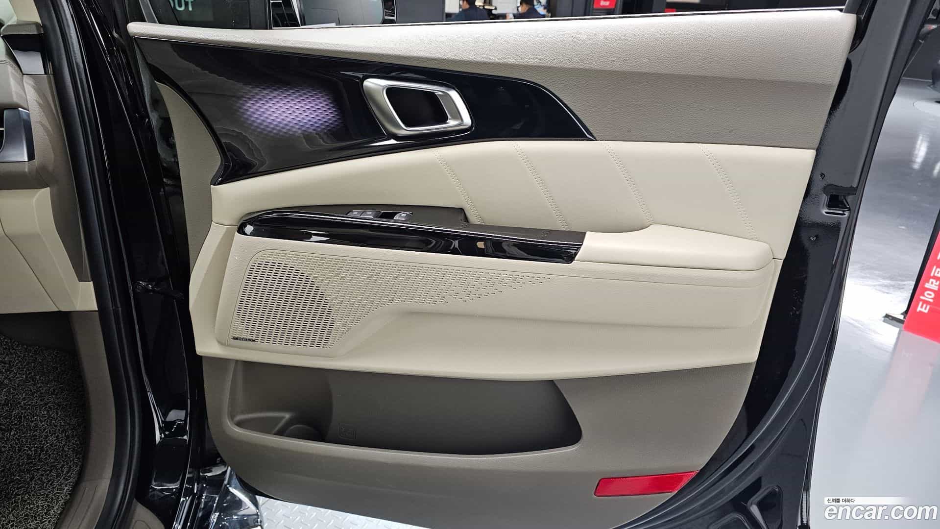 Canival Kia 2021.1-INNER-035
