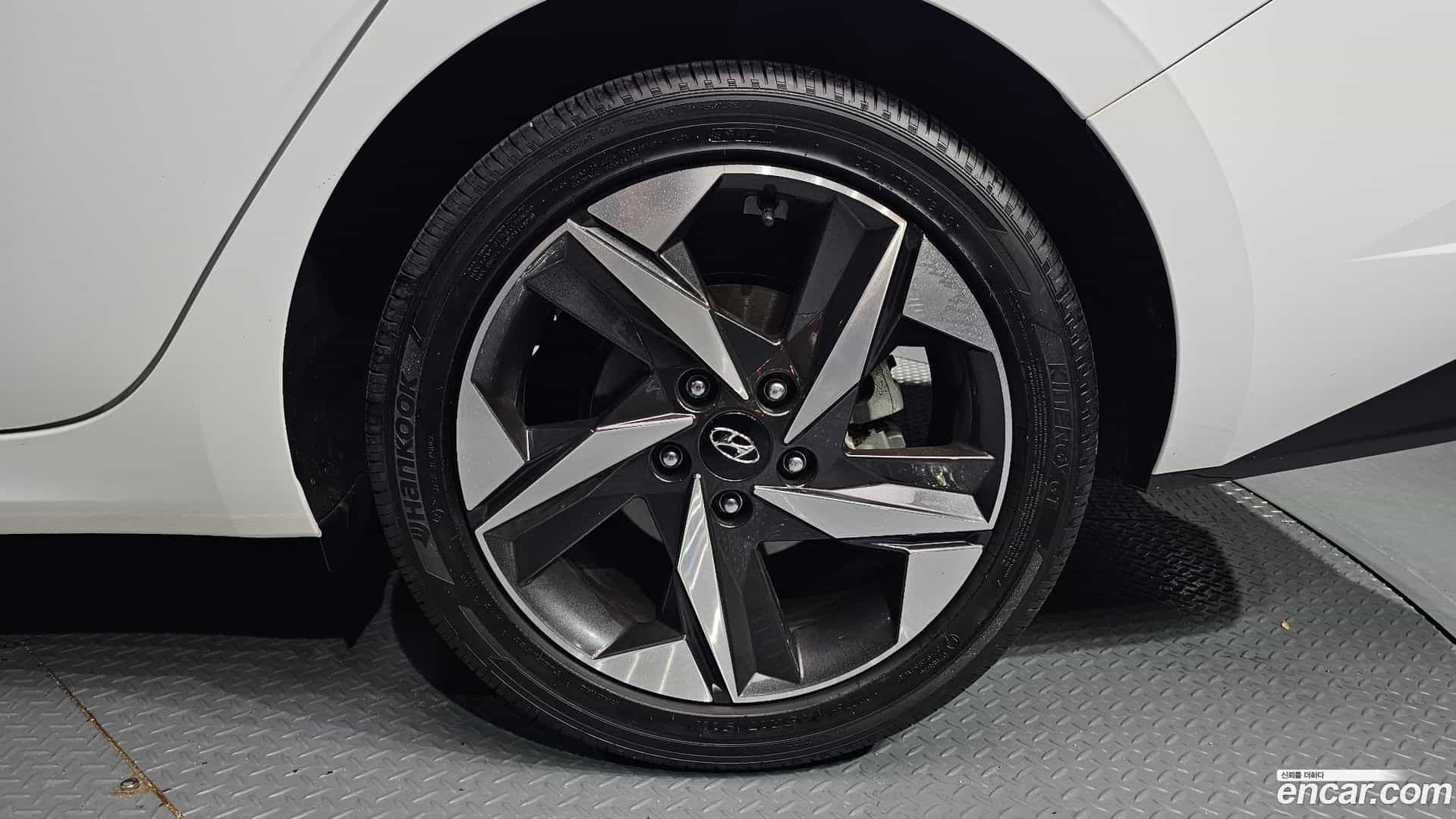 AVANTE Hyundai 2021.8-OUTER-031