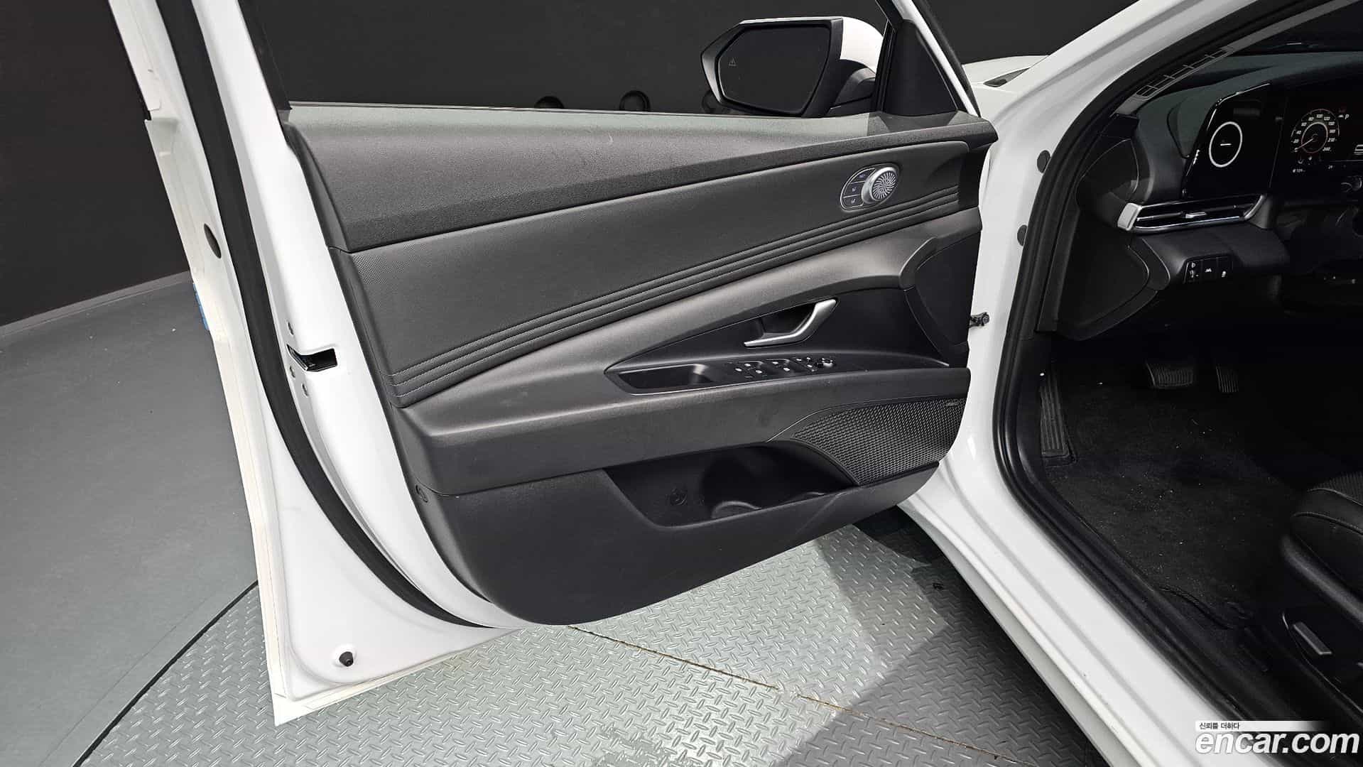 AVANTE Hyundai 2021.8-INNER-034