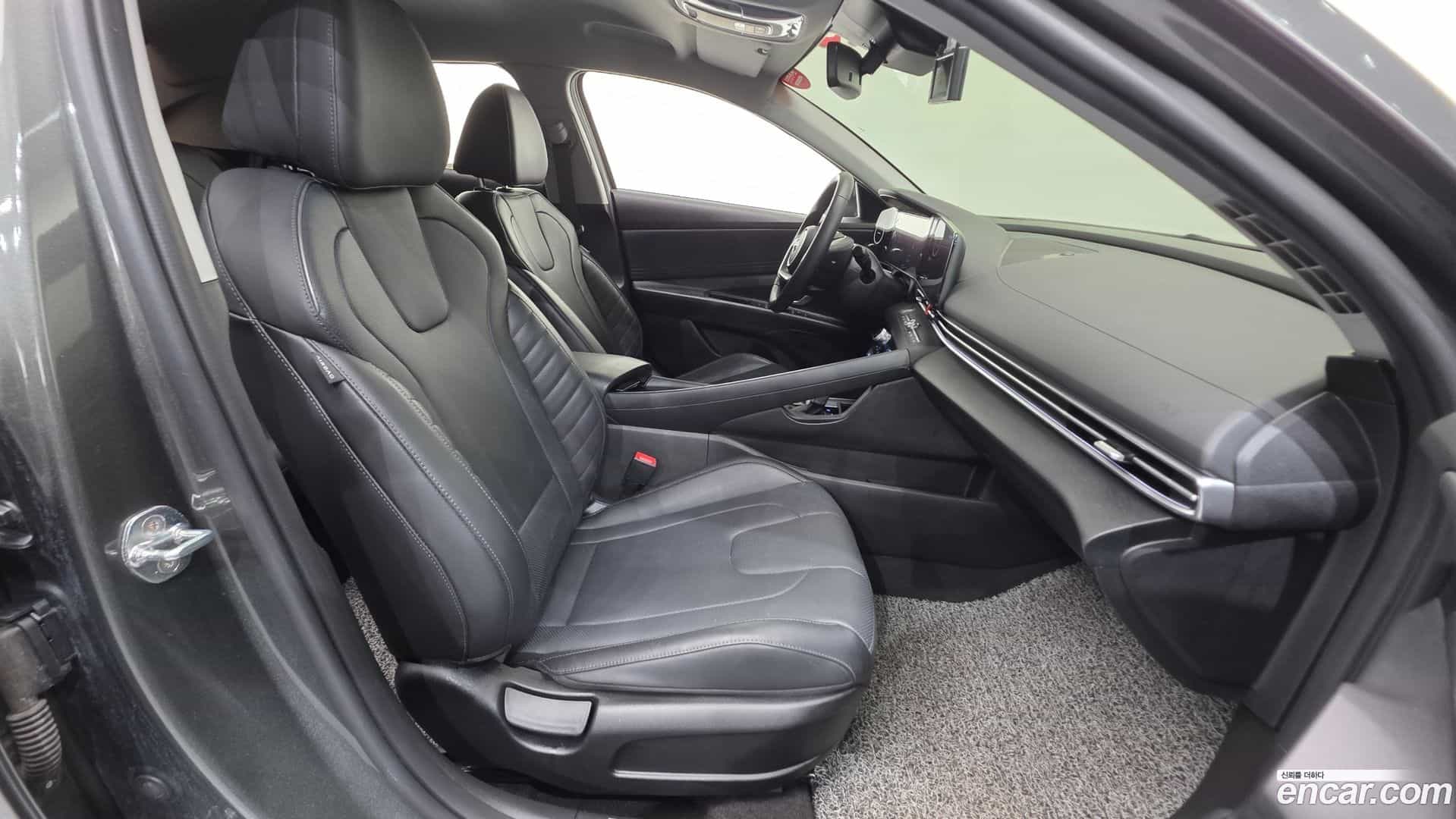 AVANTE Hyundai 2021.11-INNER-010