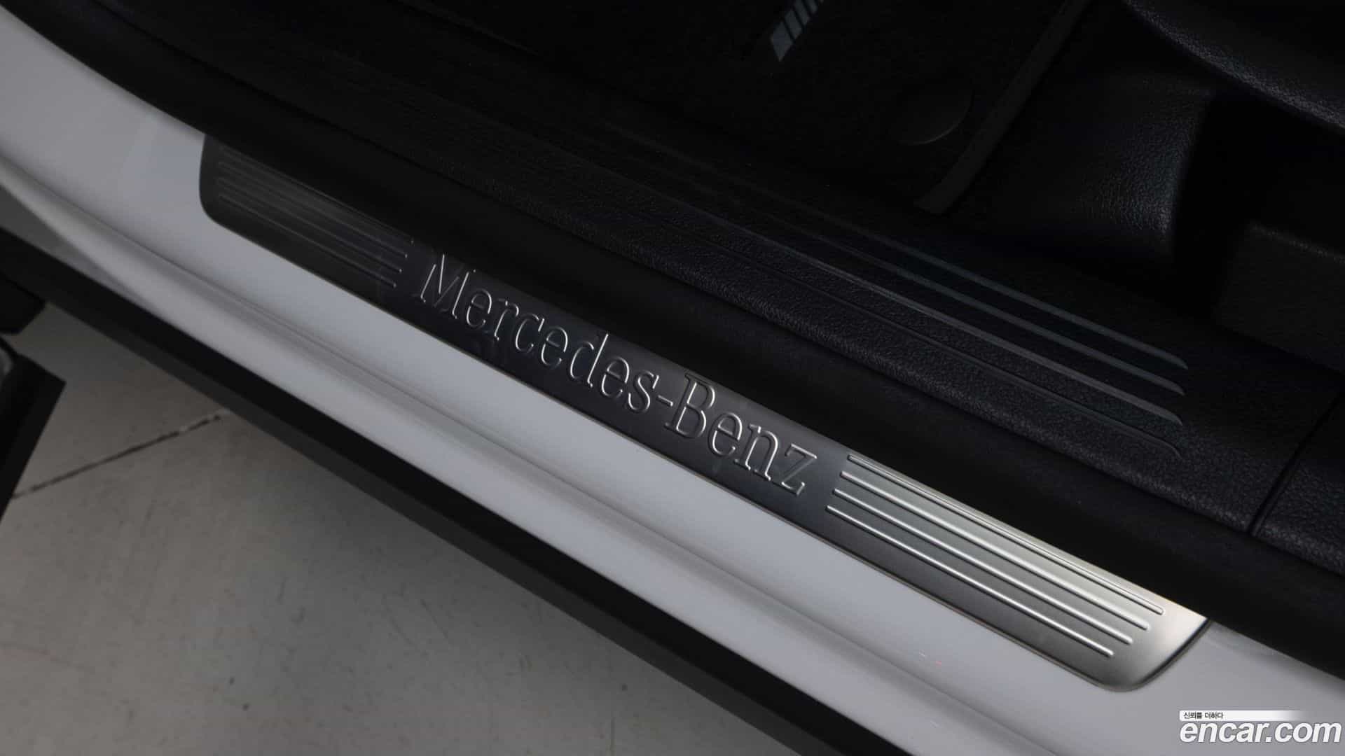 GLA-Class Mercedes-Benz 2025.5-OPTION-019