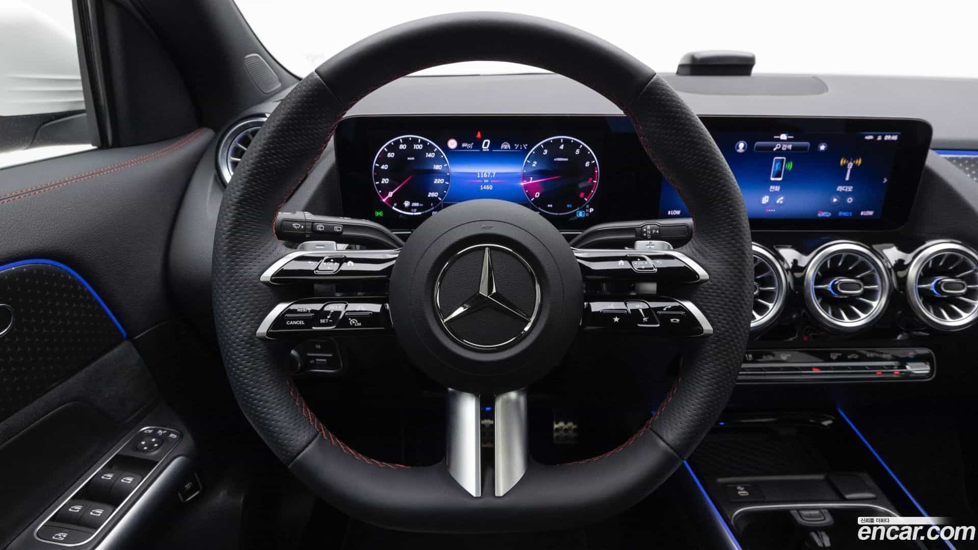 GLA-Class Mercedes-Benz 2025.5-OPTION-023