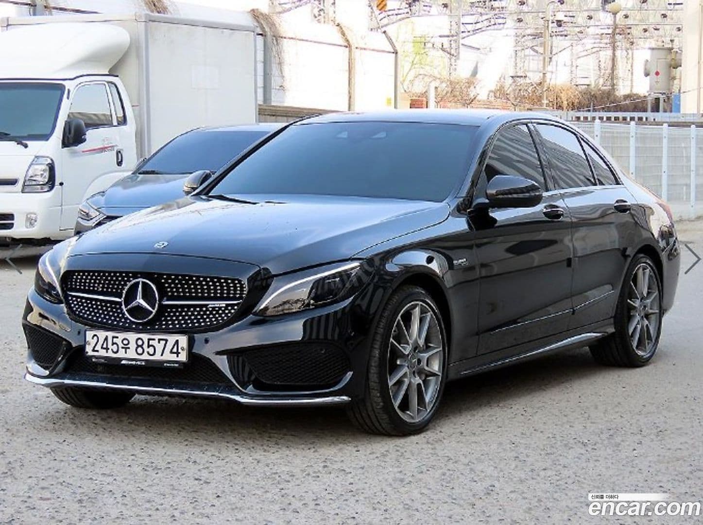 Main__Slider__Photo:C-Class Mercedes-Benz 2018.3-0