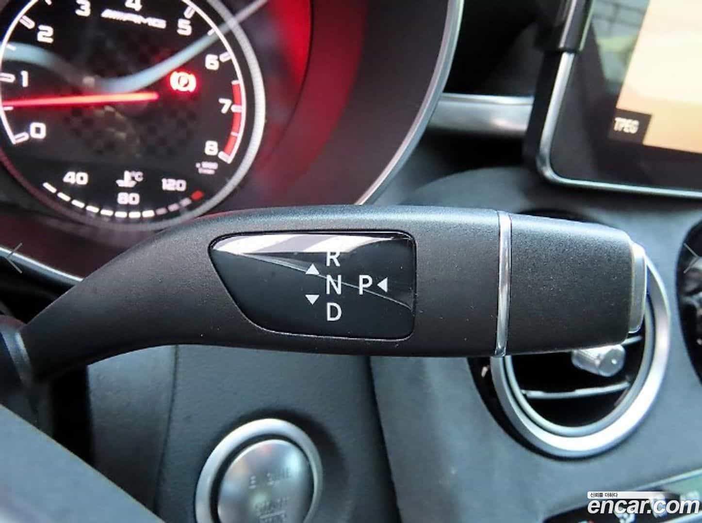 C-Class Mercedes-Benz 2018.3-INNER-010